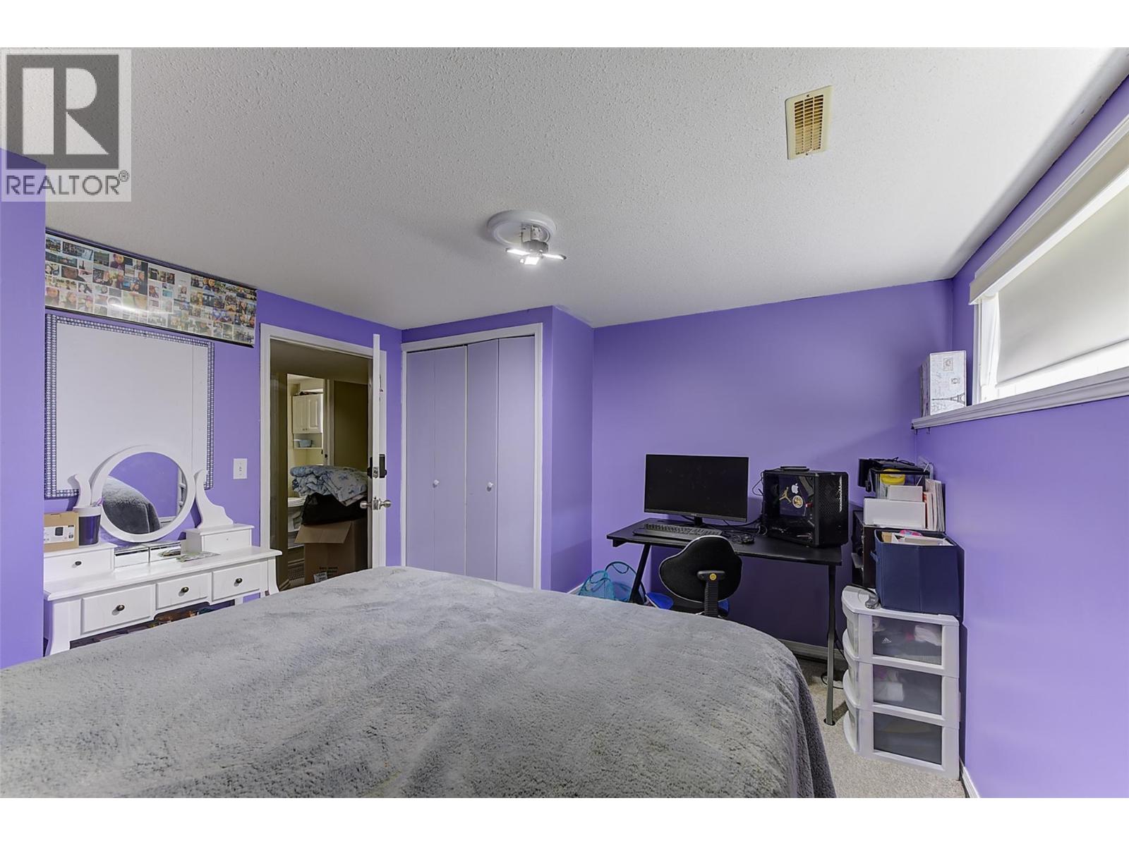 680 Myron Road, Kelowna, British Columbia  V1X 5K2 - Photo 32 - 10398429