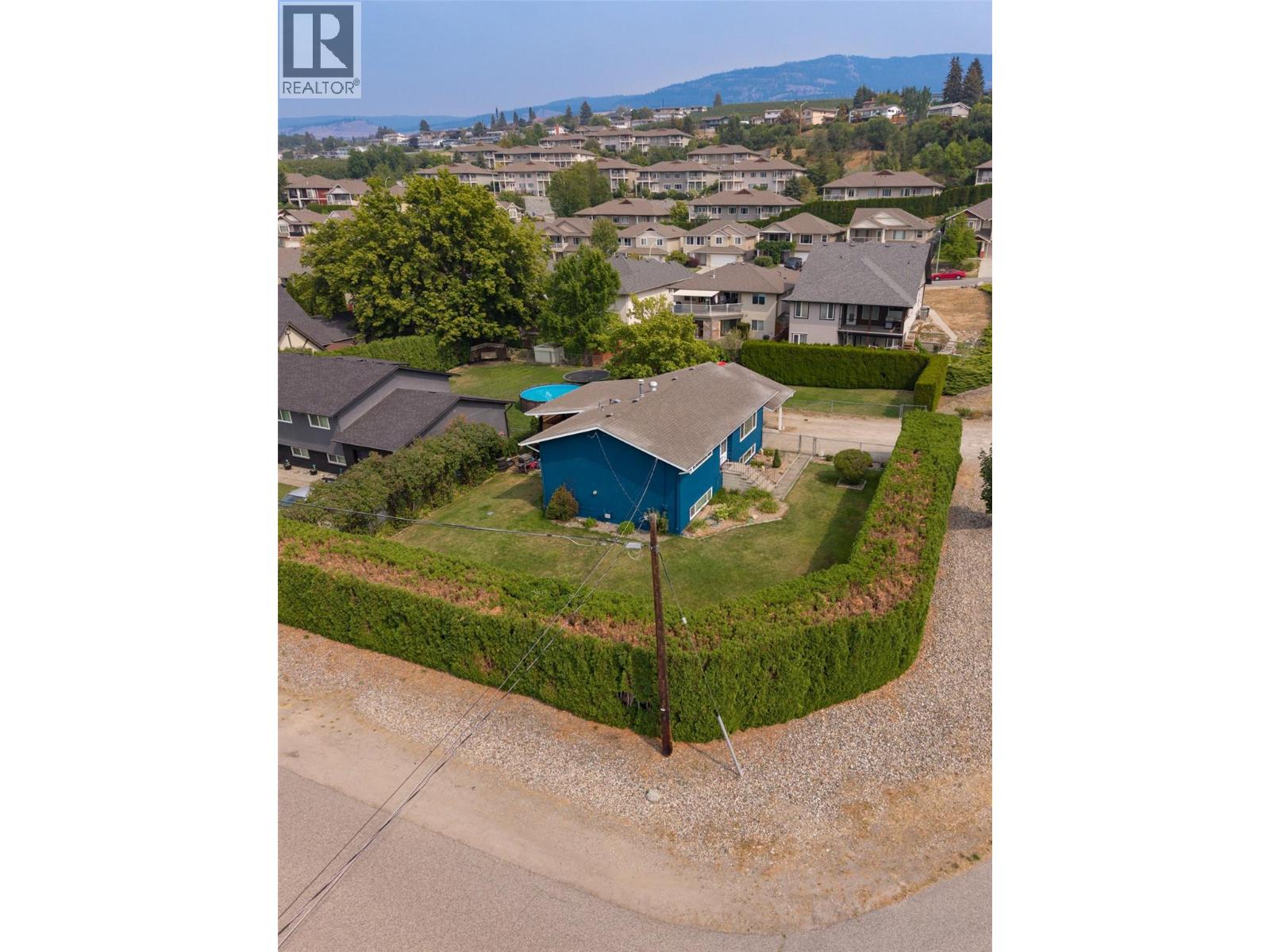 680 Myron Road, Kelowna, British Columbia  V1X 5K2 - Photo 41 - 10398429