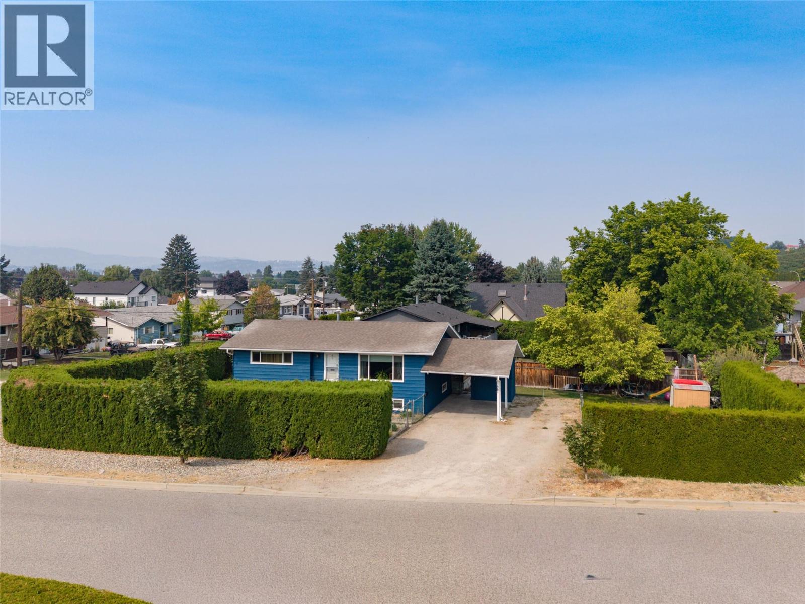 680 Myron Road, Kelowna, British Columbia  V1X 5K2 - Photo 5 - 10398429