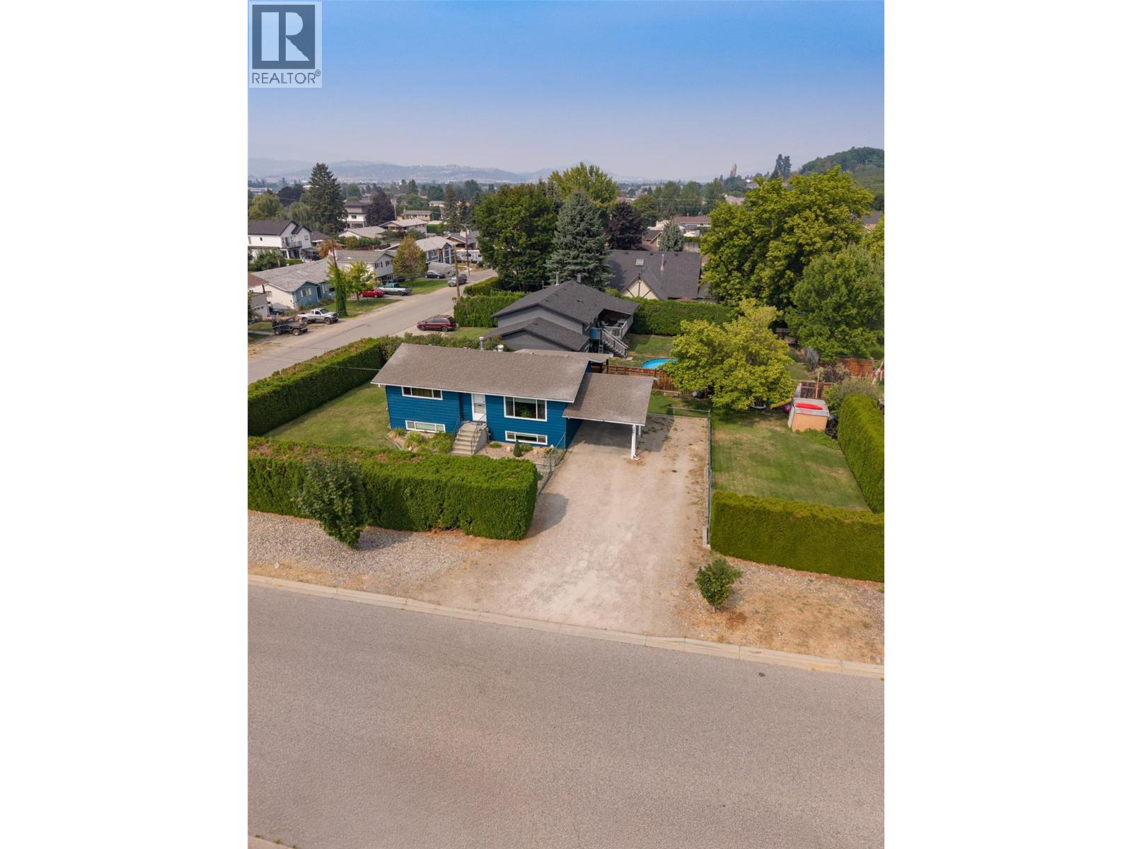 680 Myron Road, Kelowna, British Columbia  V1X 5K2 - Photo 6 - 10398429