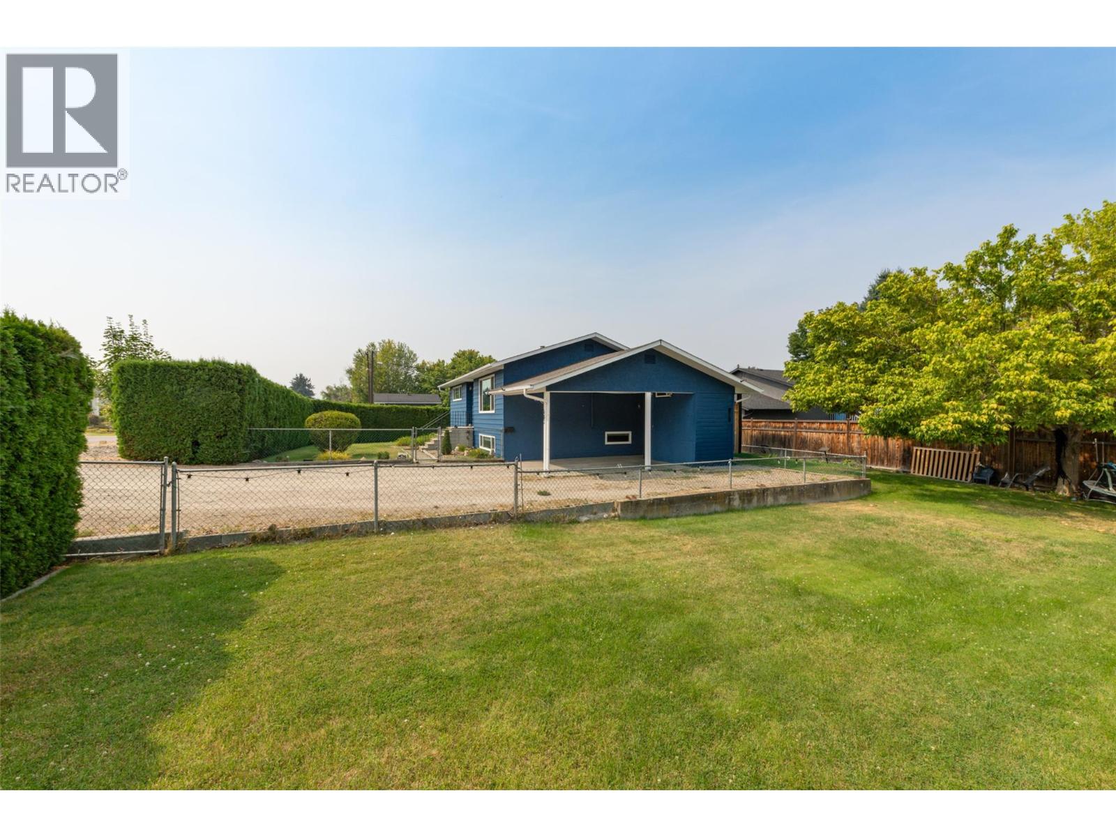 680 Myron Road, Kelowna, British Columbia  V1X 5K2 - Photo 8 - 10398429