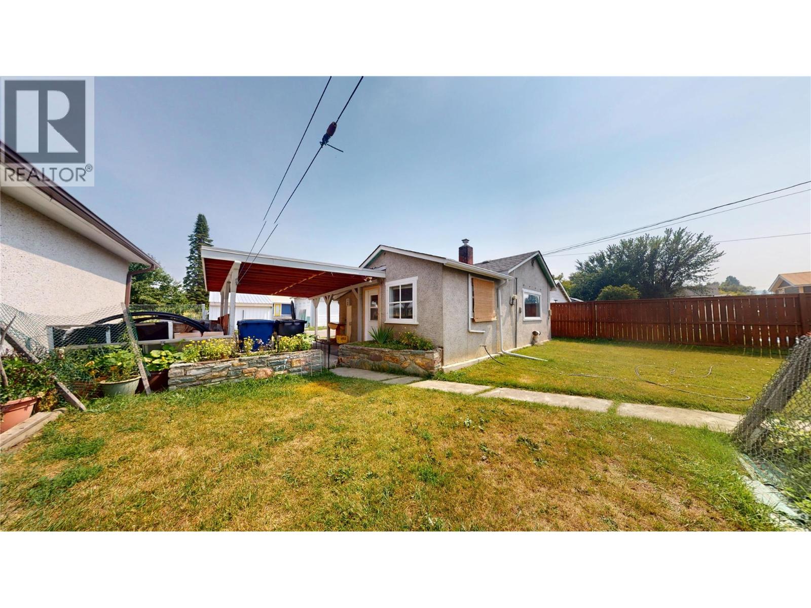10 14th Avenue S, Cranbrook, British Columbia  V1C 2W8 - Photo 4 - 10398511