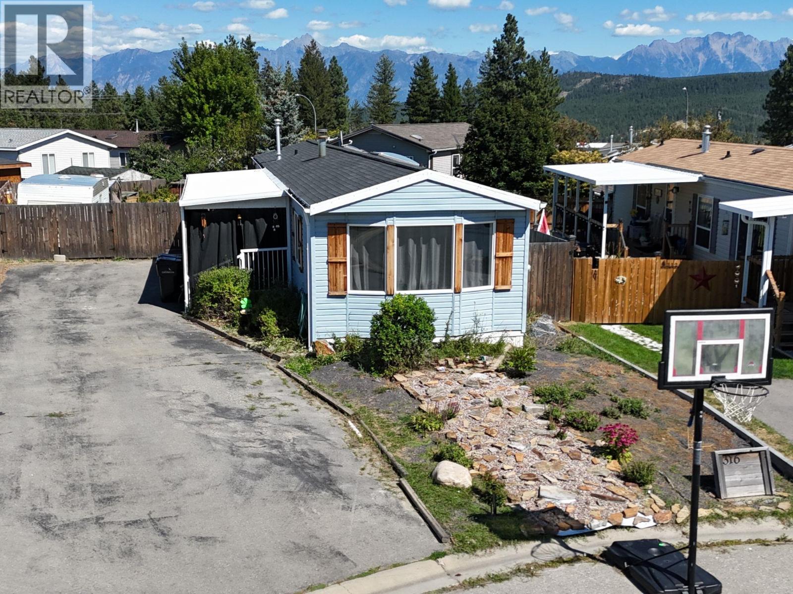 316 Mission Place, Cranbrook, British Columbia  V1C 6P7 - Photo 1 - 10397851