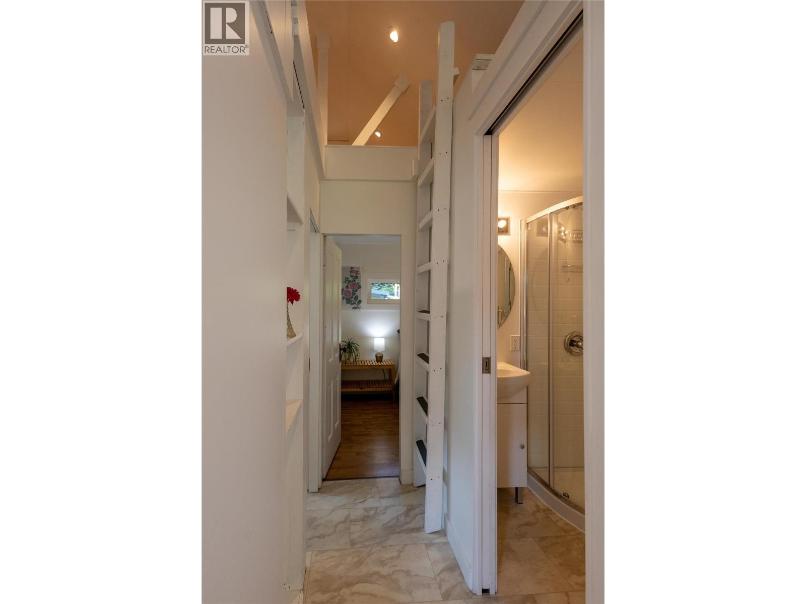 2205 Bealby Road, Nelson, British Columbia  V1L 6W2 - Photo 20 - 10395338