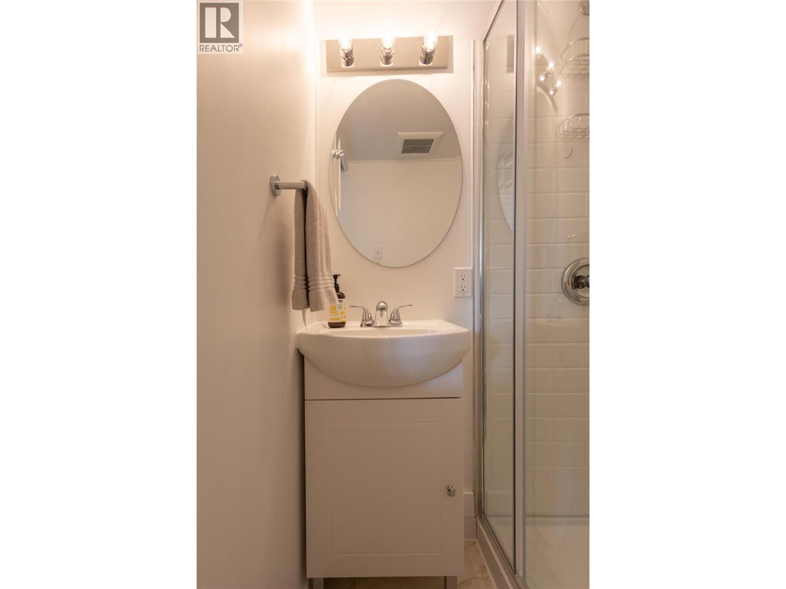 2205 Bealby Road, Nelson, British Columbia  V1L 6W2 - Photo 23 - 10395338