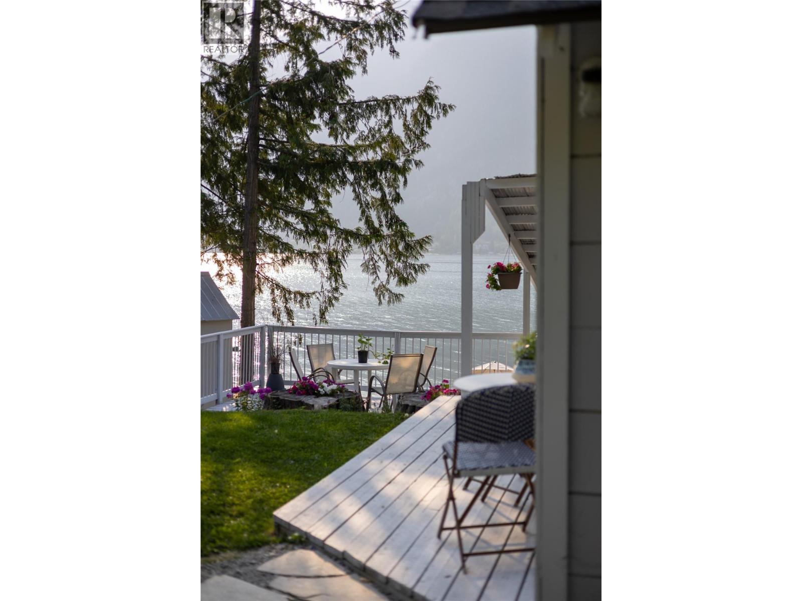 2205 Bealby Road, Nelson, British Columbia  V1L 6W2 - Photo 28 - 10395338