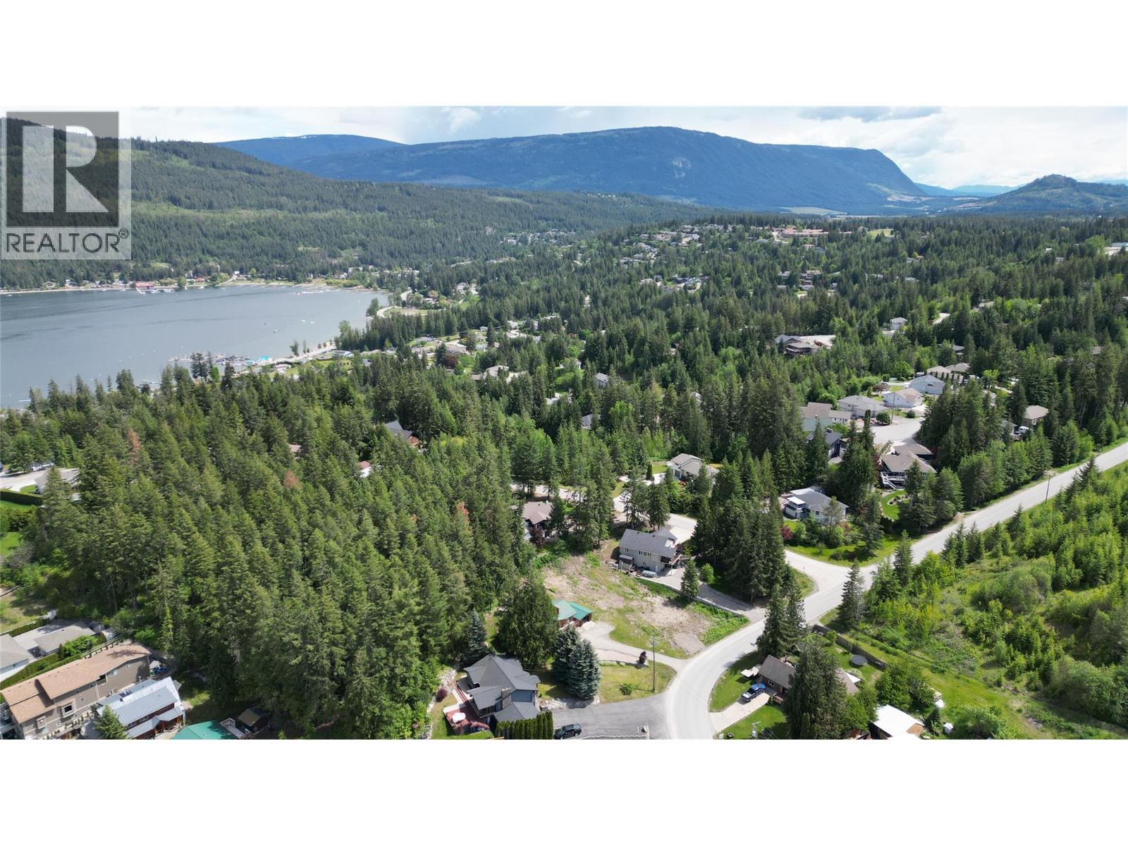 2902 Cedar Drive, Blind Bay, British Columbia  V0E 2W2 - Photo 1 - 10398664