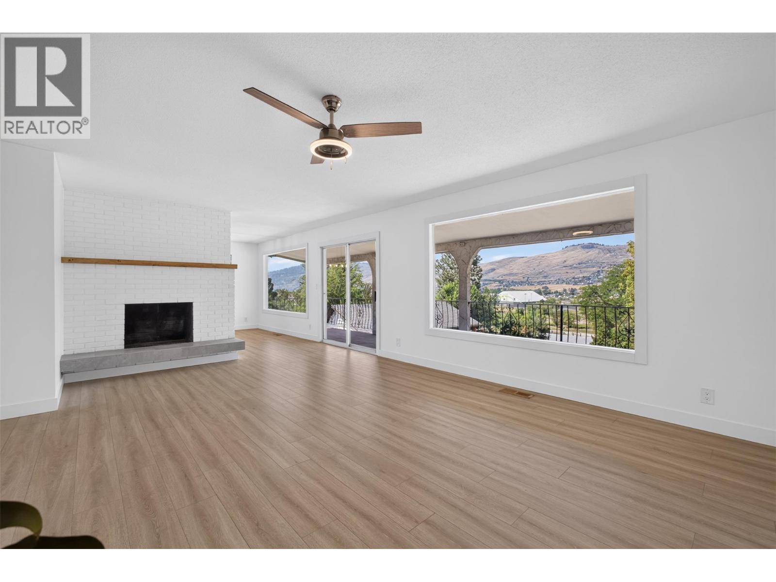 6531 Longacre Drive, Vernon, British Columbia  V1H 1H9 - Photo 11 - 10396241