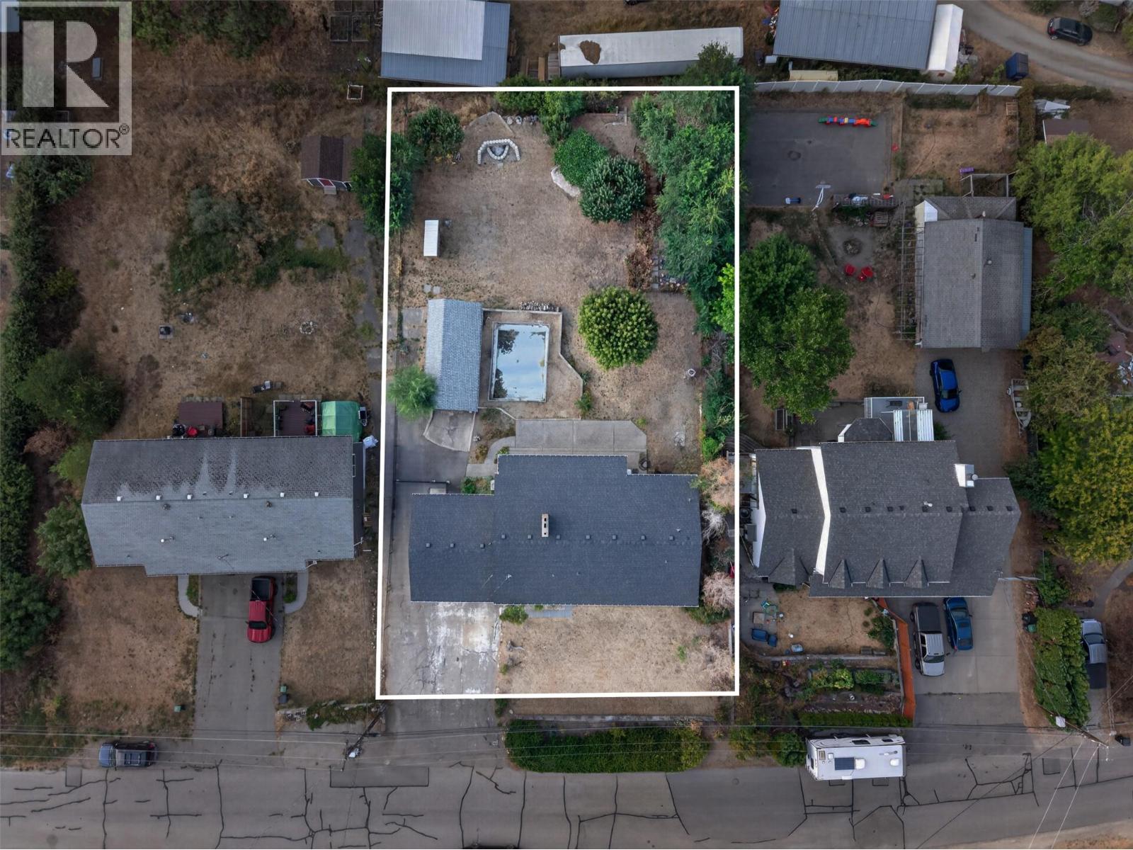6531 Longacre Drive, Vernon, British Columbia  V1H 1H9 - Photo 3 - 10396241