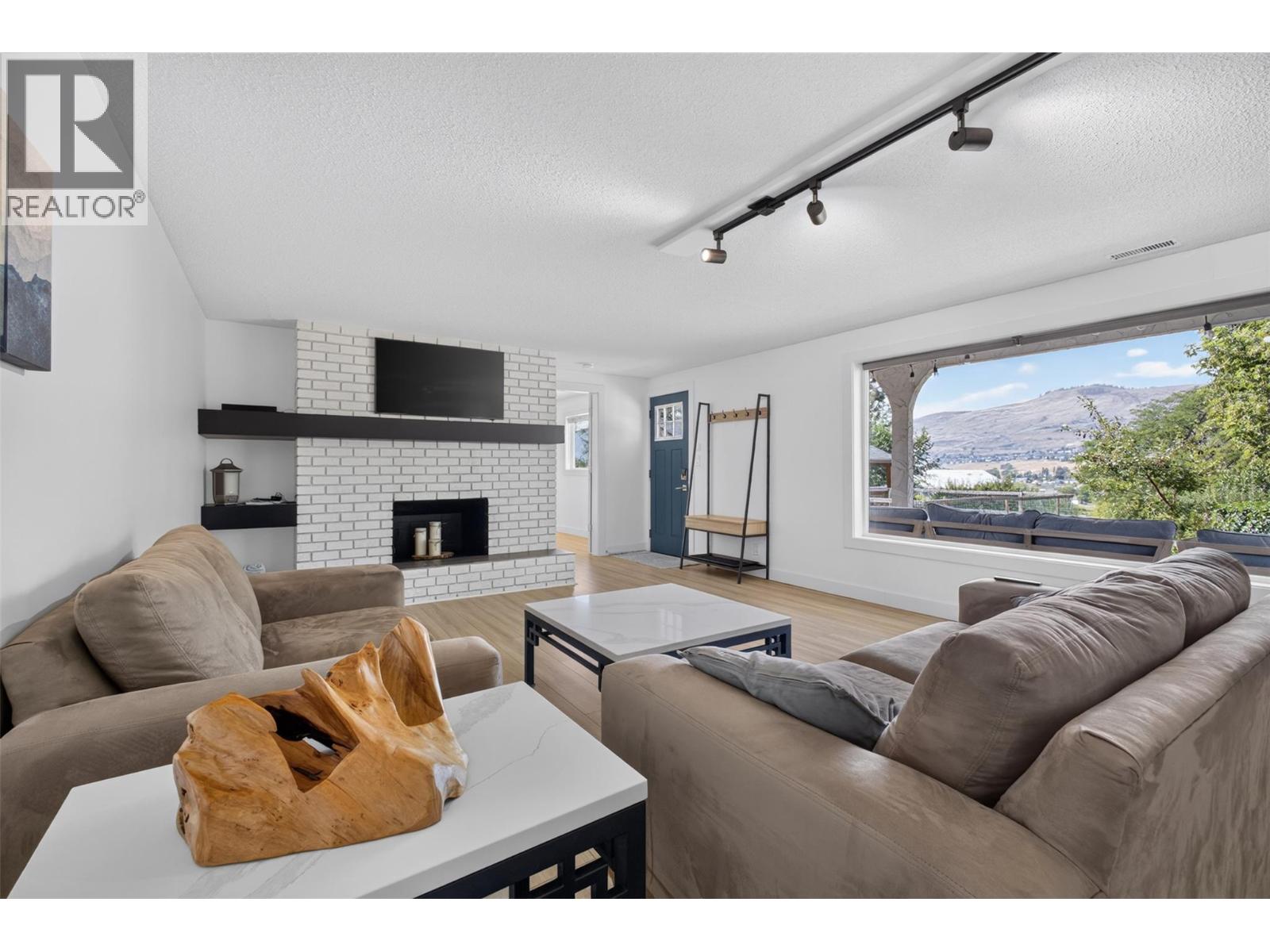 6531 Longacre Drive, Vernon, British Columbia  V1H 1H9 - Photo 6 - 10396241