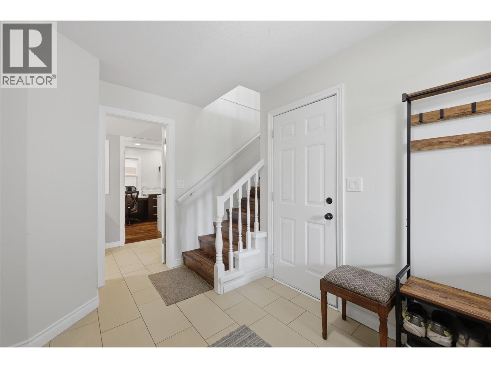813 Regent Crescent, Kamloops, British Columbia  V1S 1X1 - Photo 5 - 10398569