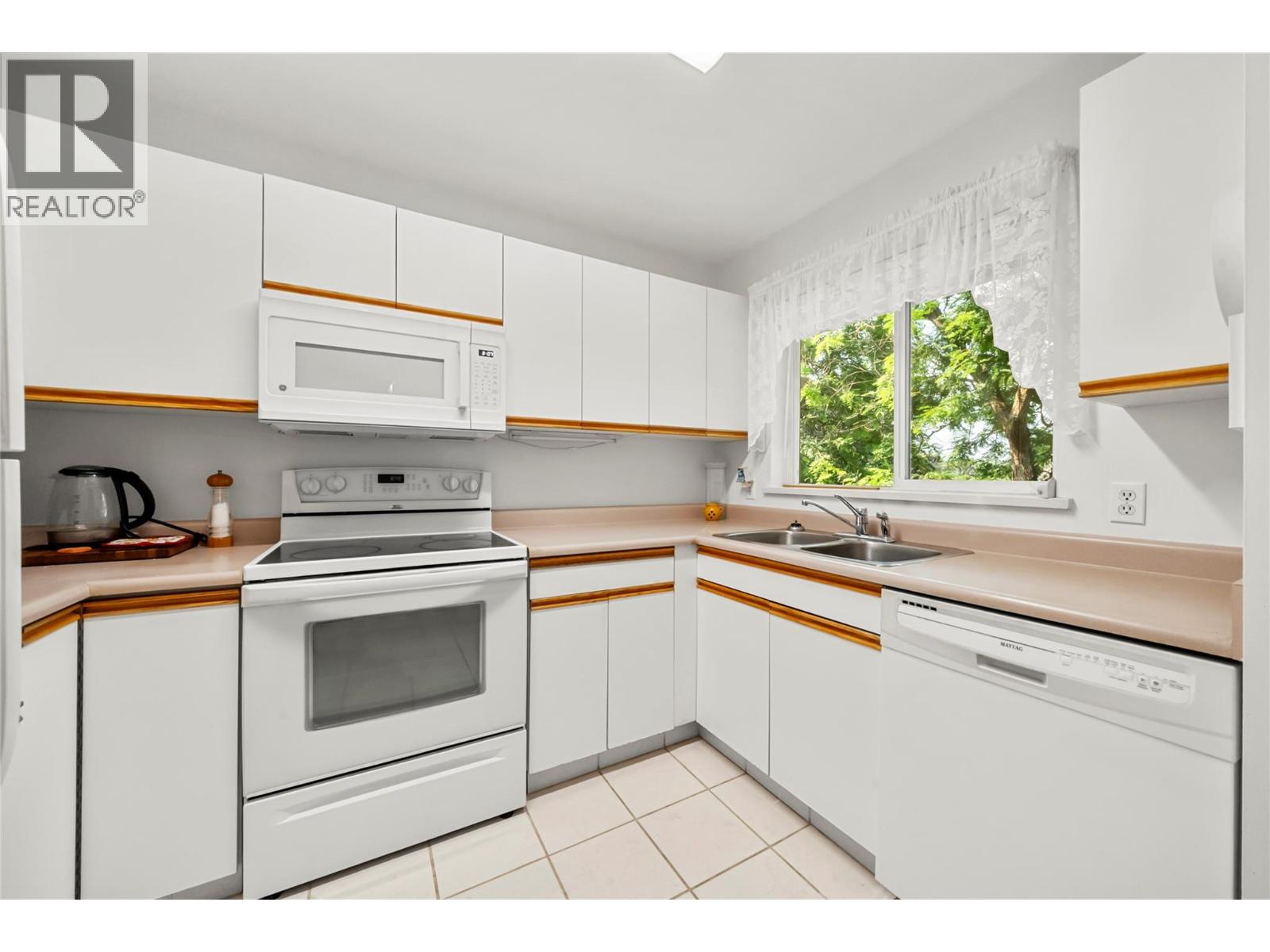 831 2nd Street Se Unit# 204, Salmon Arm, British Columbia  V1E 1S6 - Photo 12 - 10397283