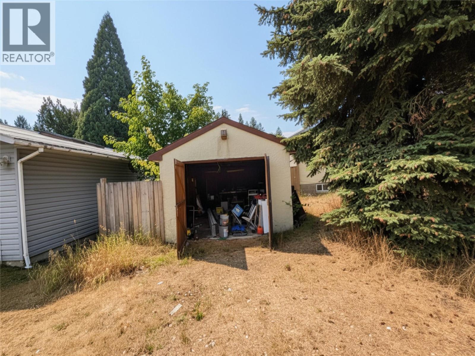3001 5th Avenue Lot# A, Castlegar, British Columbia  V1N 2V3 - Photo 5 - 10398344
