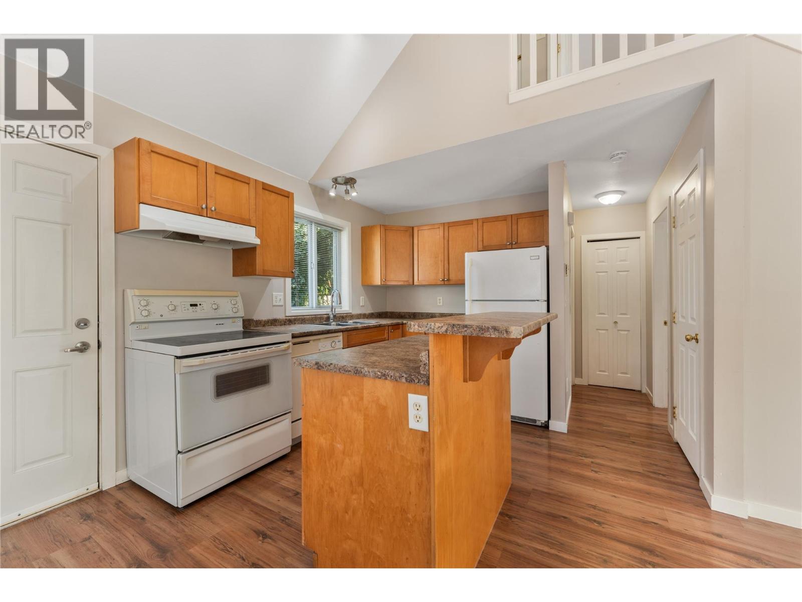 811 Martin Avenue, Kelowna, British Columbia  V1Y 6V4 - Photo 26 - 10396073