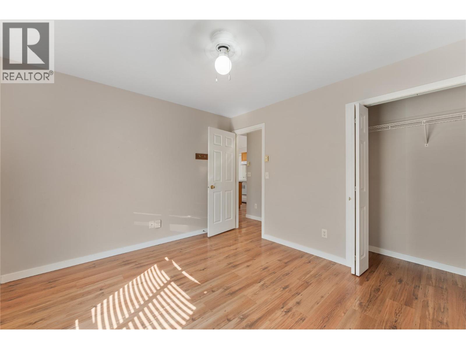 811 Martin Avenue, Kelowna, British Columbia  V1Y 6V4 - Photo 35 - 10396073