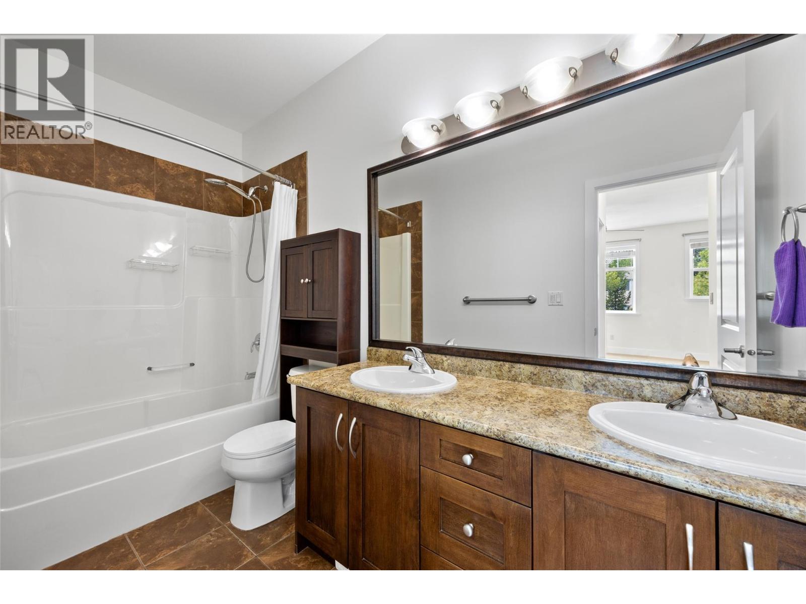 2046 Robson Place Unit# 5, Kamloops, British Columbia  V2E 0A5 - Photo 16 - 10398639