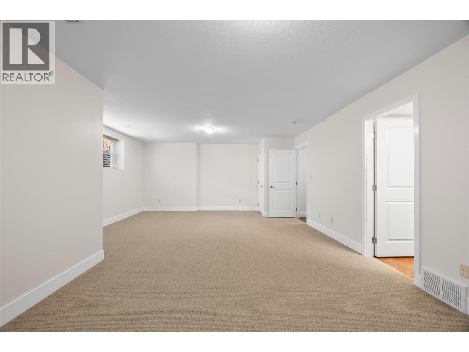 2046 Robson Place Unit# 5, Kamloops, British Columbia  V2E 0A5 - Photo 28 - 10398639