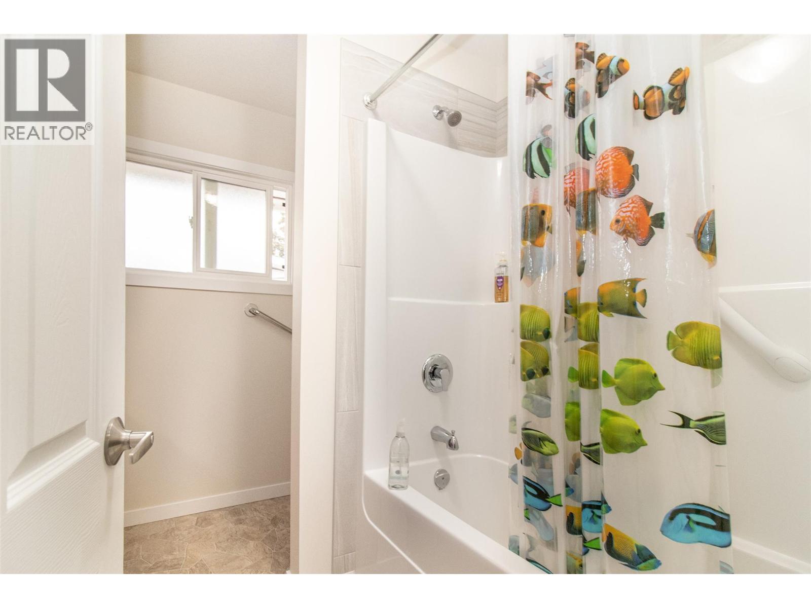 350 Rutland Road S, Kelowna, British Columbia  V1X 2Z6 - Photo 14 - 10398575