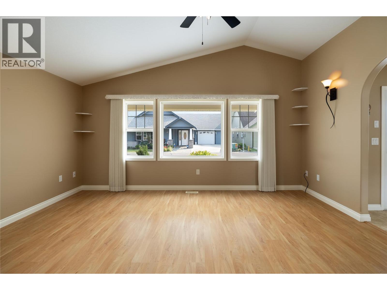 #10 1231 10 Street Sw, Salmon Arm, British Columbia  V1E 0A5 - Photo 24 - 10398318