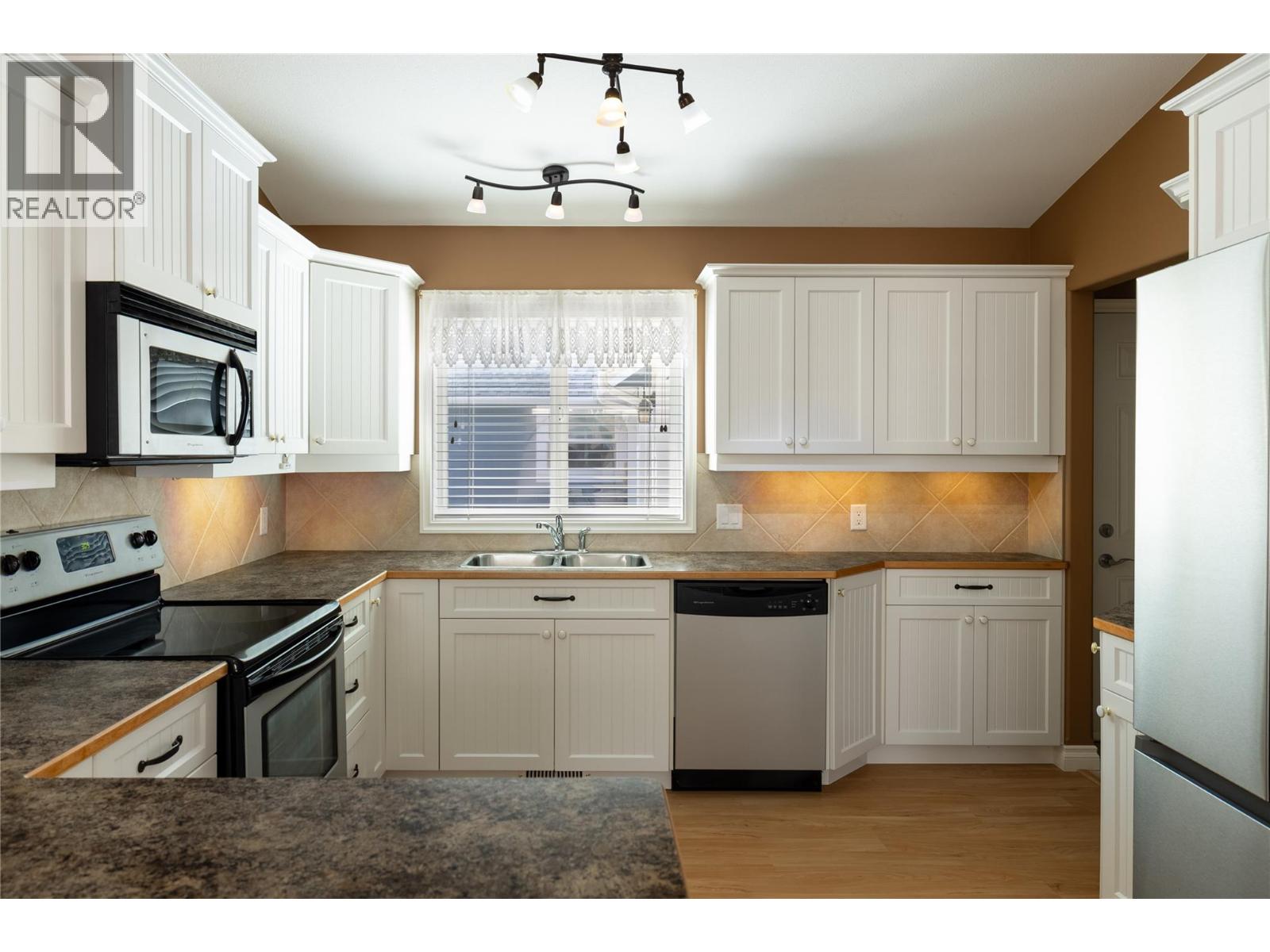 #10 1231 10 Street Sw, Salmon Arm, British Columbia  V1E 0A5 - Photo 26 - 10398318