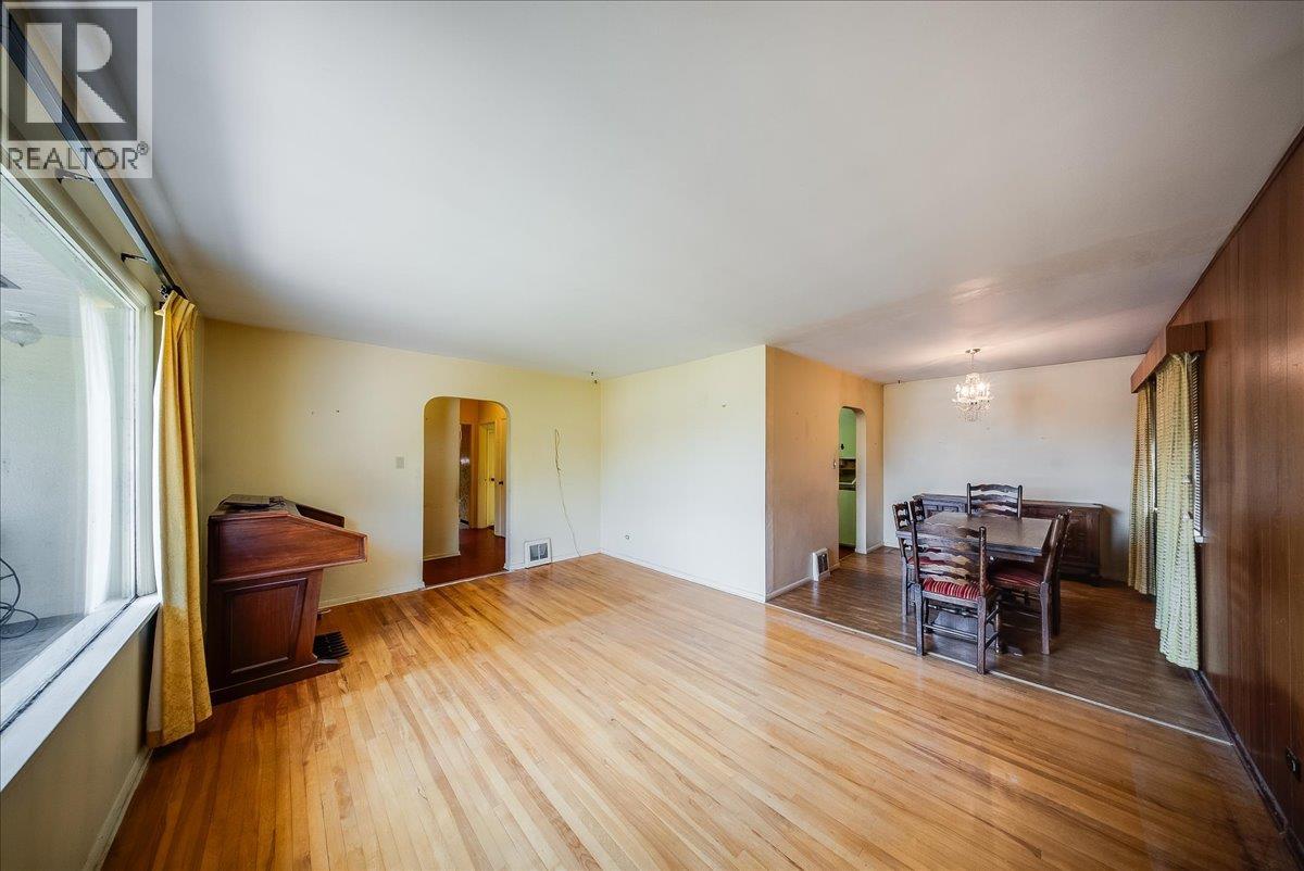 664 Forrest Drive, Warfield, British Columbia  V1R 2H6 - Photo 12 - 10398534