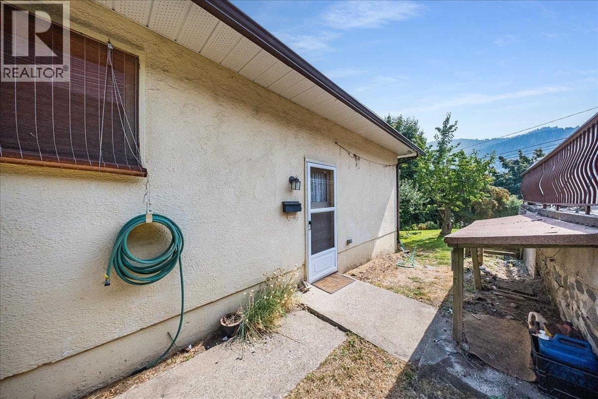 664 Forrest Drive, Warfield, British Columbia  V1R 2H6 - Photo 38 - 10398534