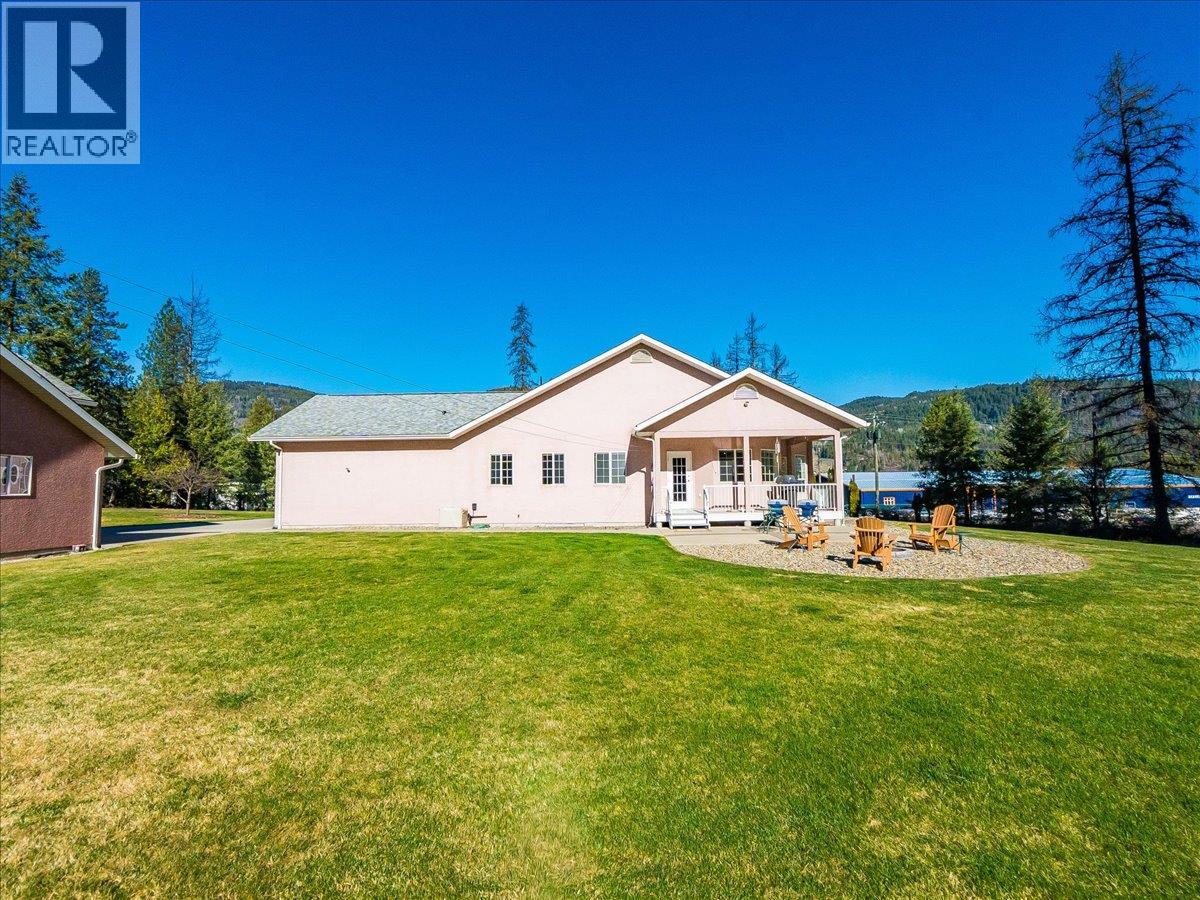 1750 Green Road, Fruitvale, British Columbia  V0G 1L1 - Photo 70 - 10398641