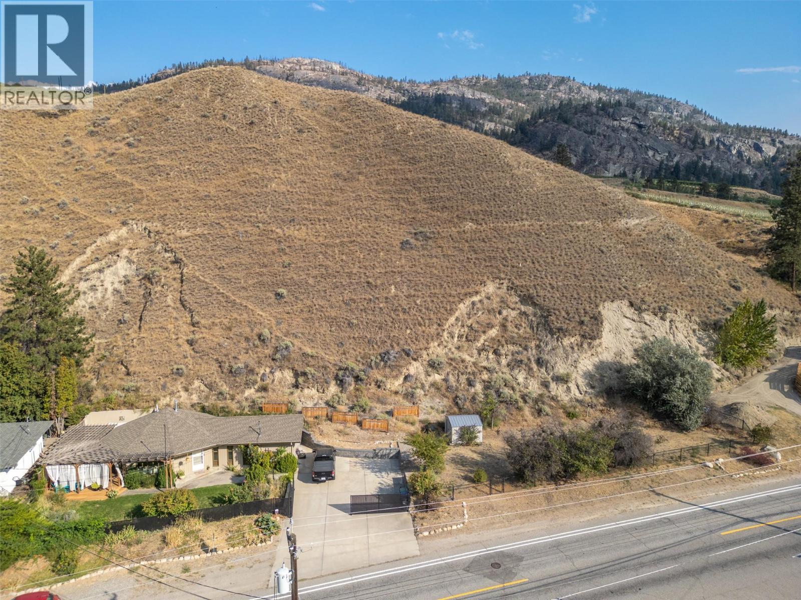 4744 Lakeside Road, Penticton, British Columbia  V2A 8W6 - Photo 1 - 10398714