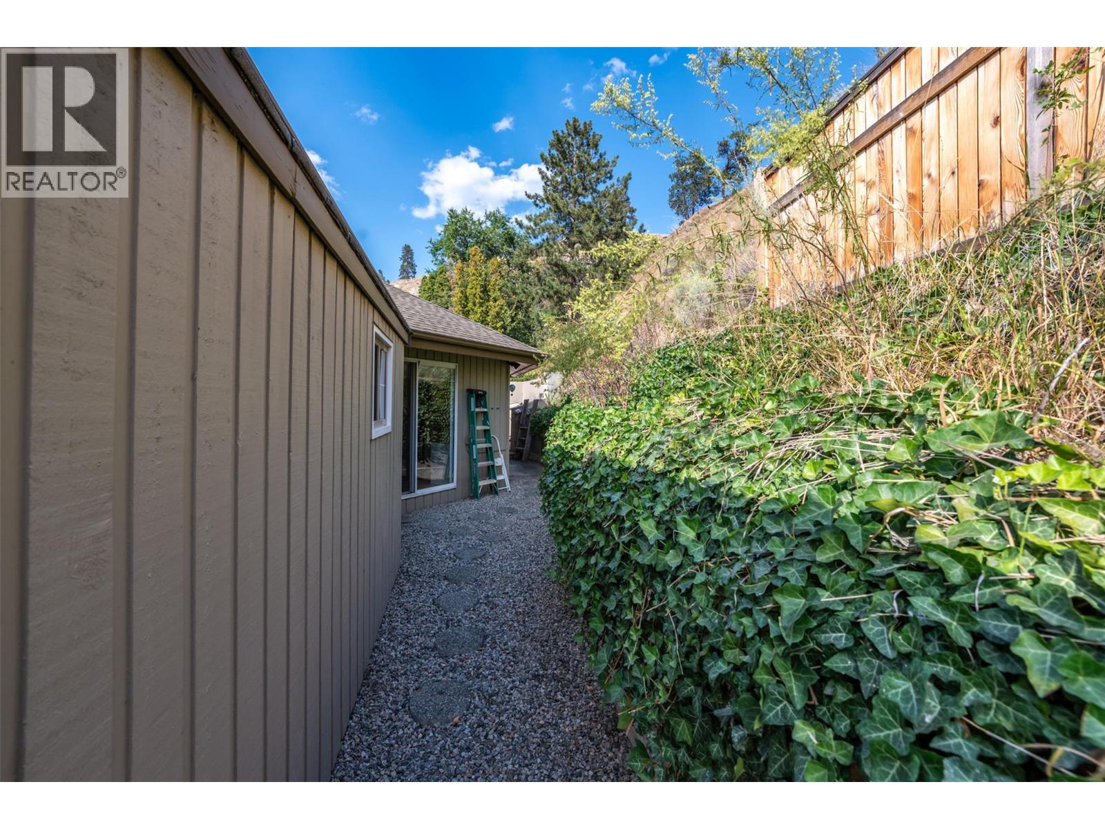 4744 Lakeside Road, Penticton, British Columbia  V2A 8W6 - Photo 31 - 10398714