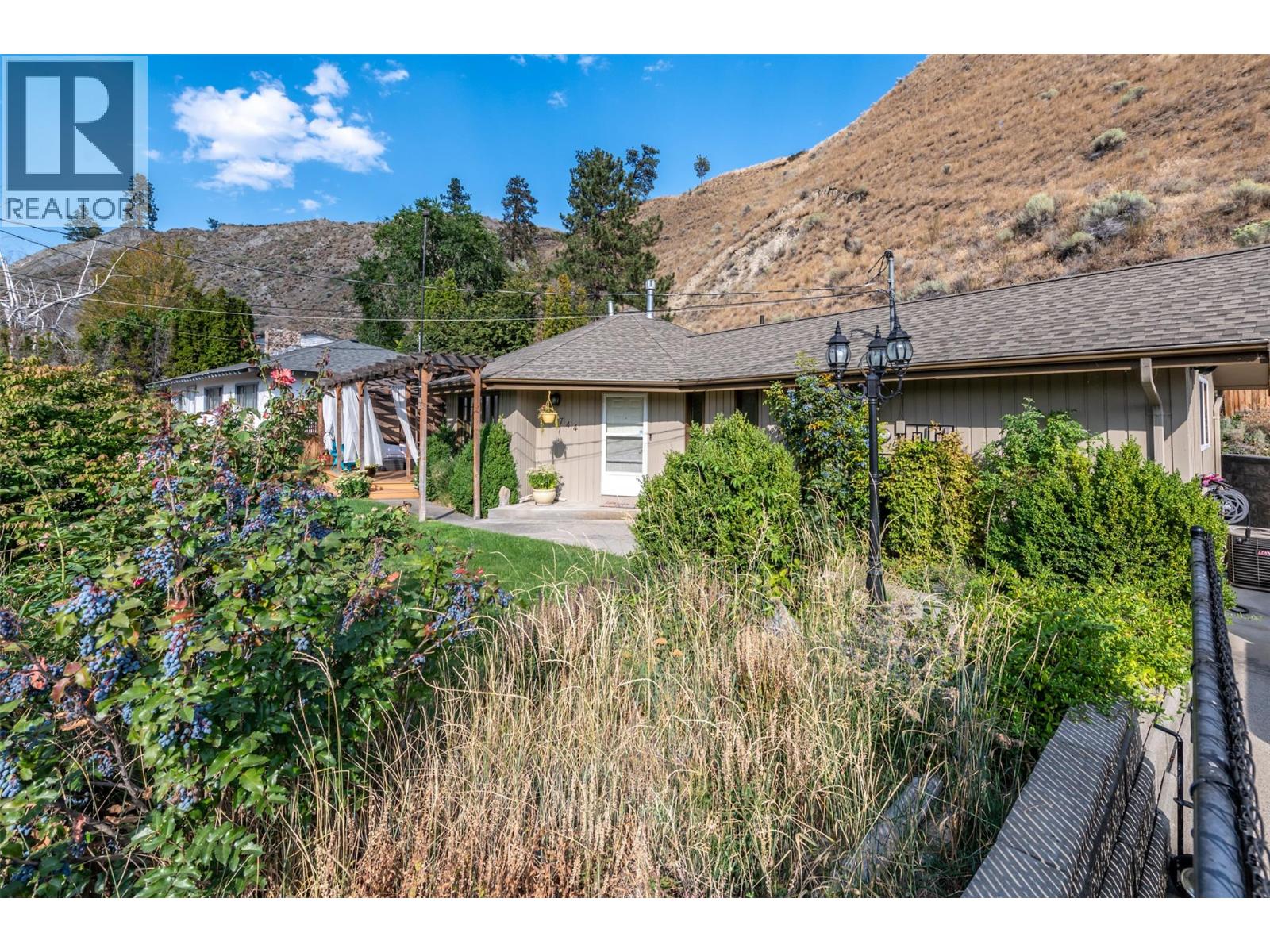 4744 Lakeside Road, Penticton, British Columbia  V2A 8W6 - Photo 35 - 10398714