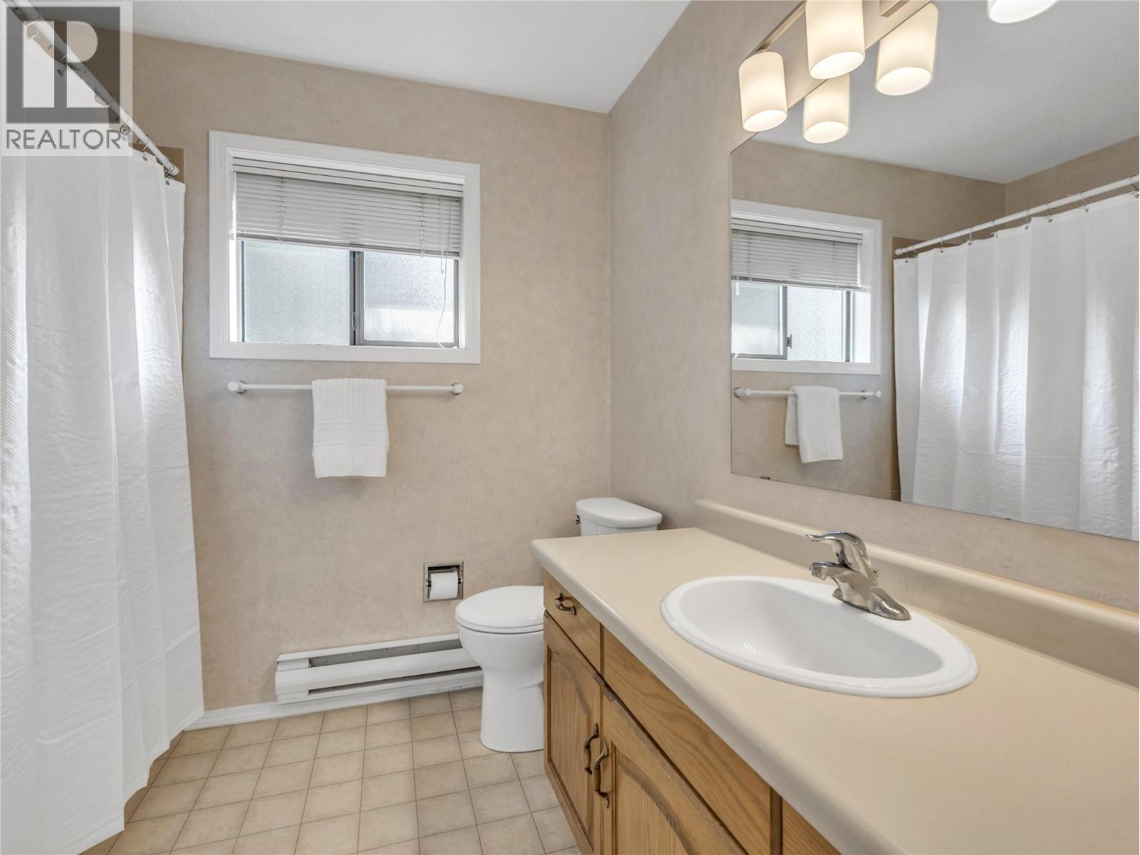 775 Balsam Avenue, Penticton, British Columbia  V2A 7Y8 - Photo 25 - 10398627