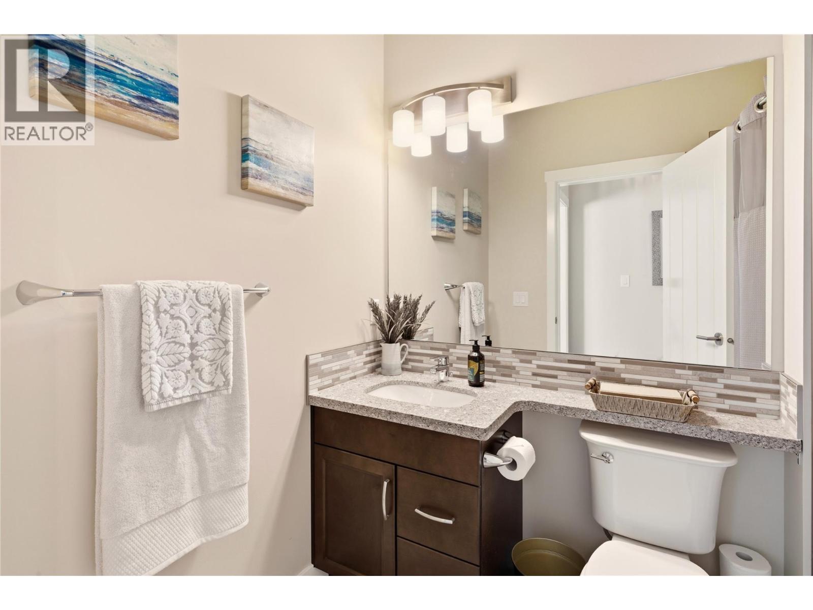 2110 Lawrence Avenue, Penticton, British Columbia  V2A 9G6 - Photo 22 - 10398651