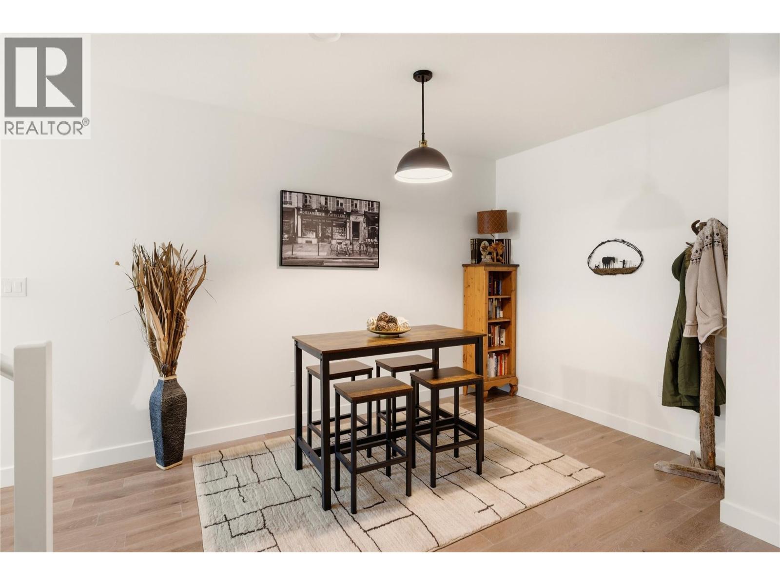 2110 Lawrence Avenue, Penticton, British Columbia  V2A 9G6 - Photo 36 - 10398651