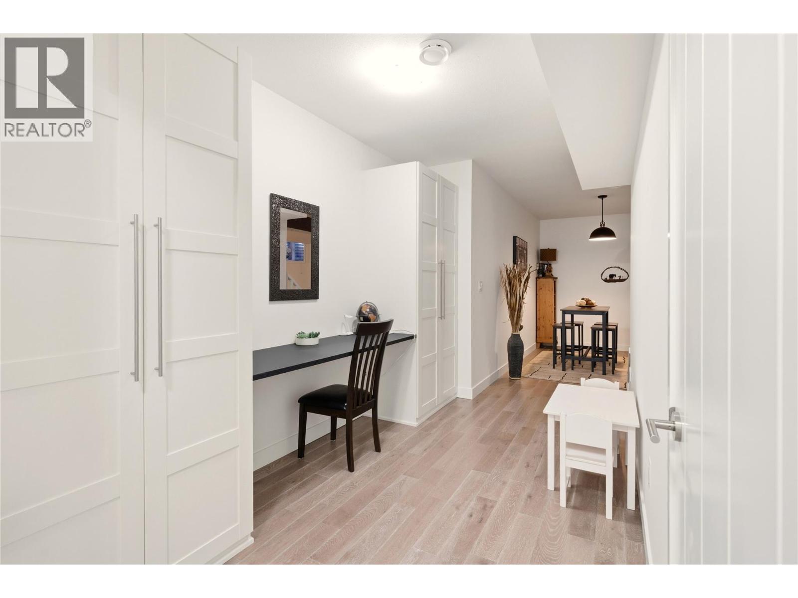 2110 Lawrence Avenue, Penticton, British Columbia  V2A 9G6 - Photo 43 - 10398651