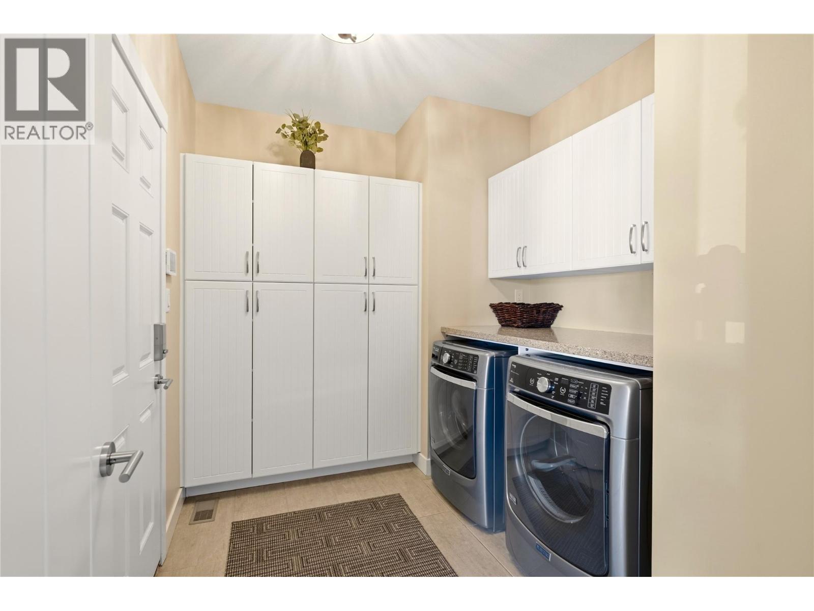 2110 Lawrence Avenue, Penticton, British Columbia  V2A 9G6 - Photo 48 - 10398651