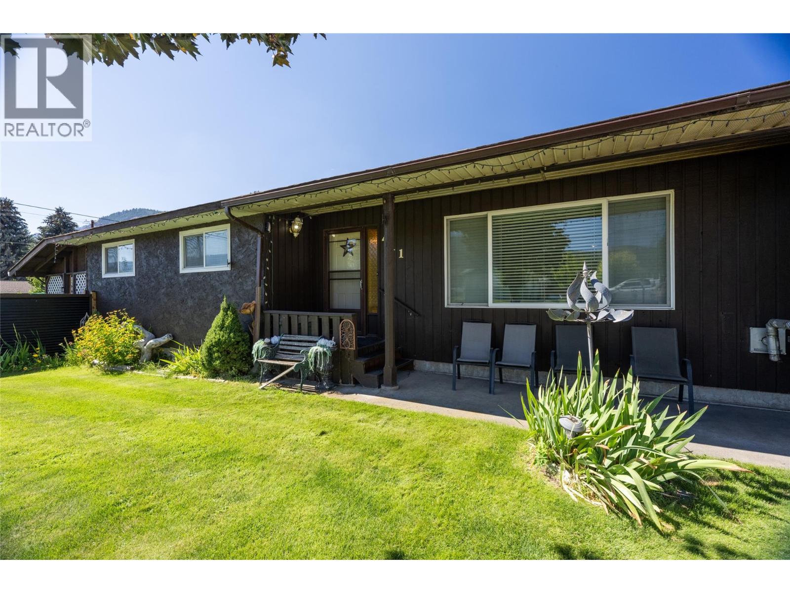 411 Gertrude Street, Midway, British Columbia  V0H 1M0 - Photo 4 - 10398715