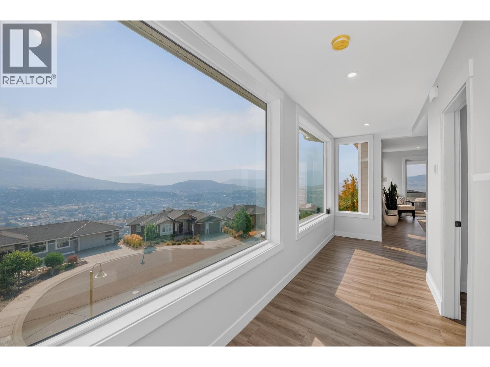 5120 Turtle Pond Court, Vernon, British Columbia  V1T 2T9 - Photo 6 - 10398675
