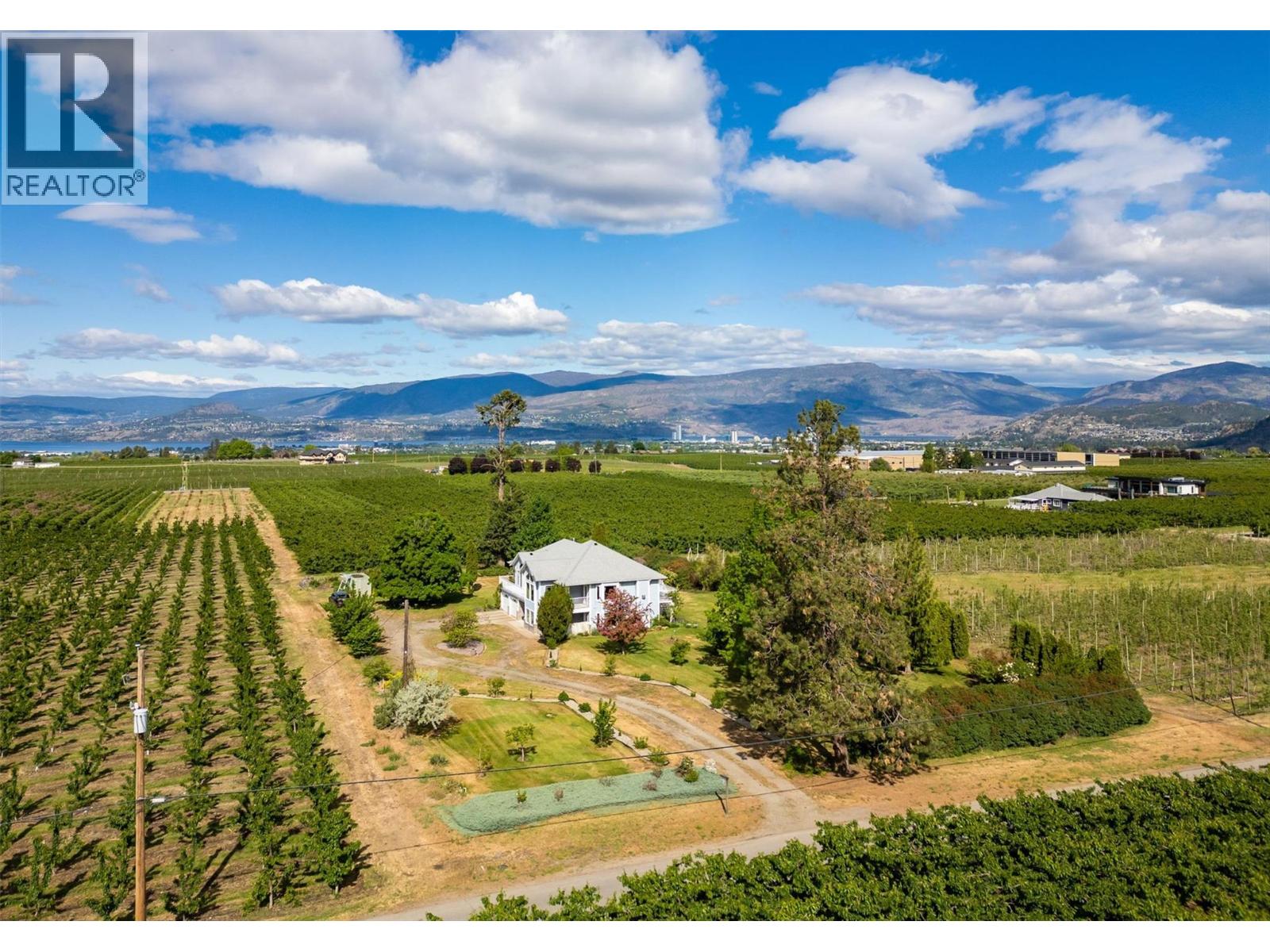 3520 Fitzgerald Road, Kelowna, British Columbia  V1W 4G5 - Photo 2 - 10398689