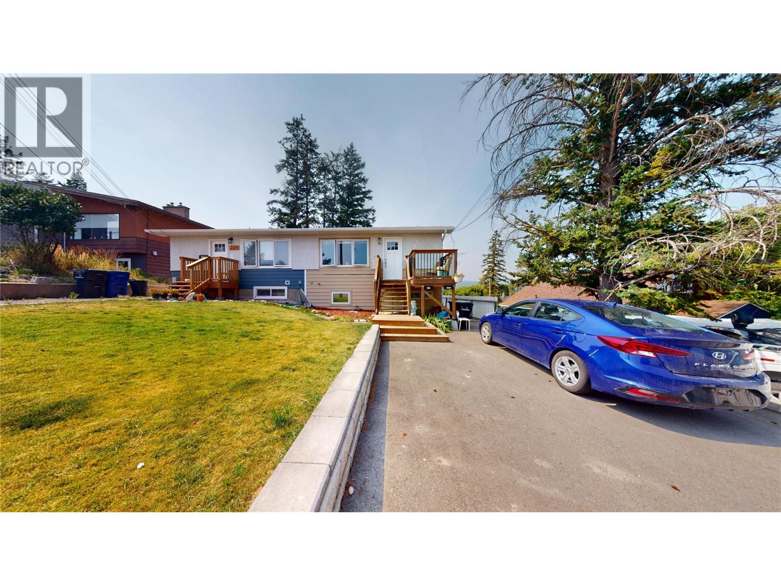 227 19th Avenue S, Cranbrook, British Columbia  V1C 3E1 - Photo 1 - 10398686