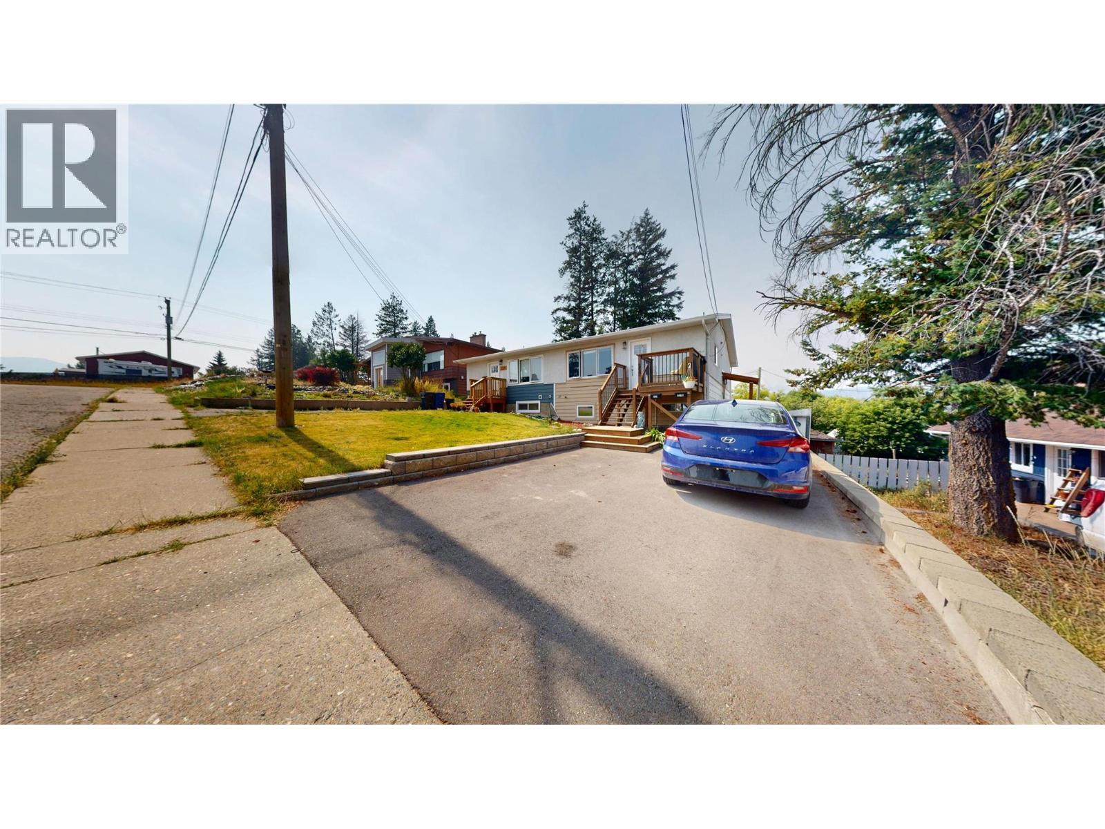 227 19th Avenue S, Cranbrook, British Columbia  V1C 3E1 - Photo 2 - 10398686