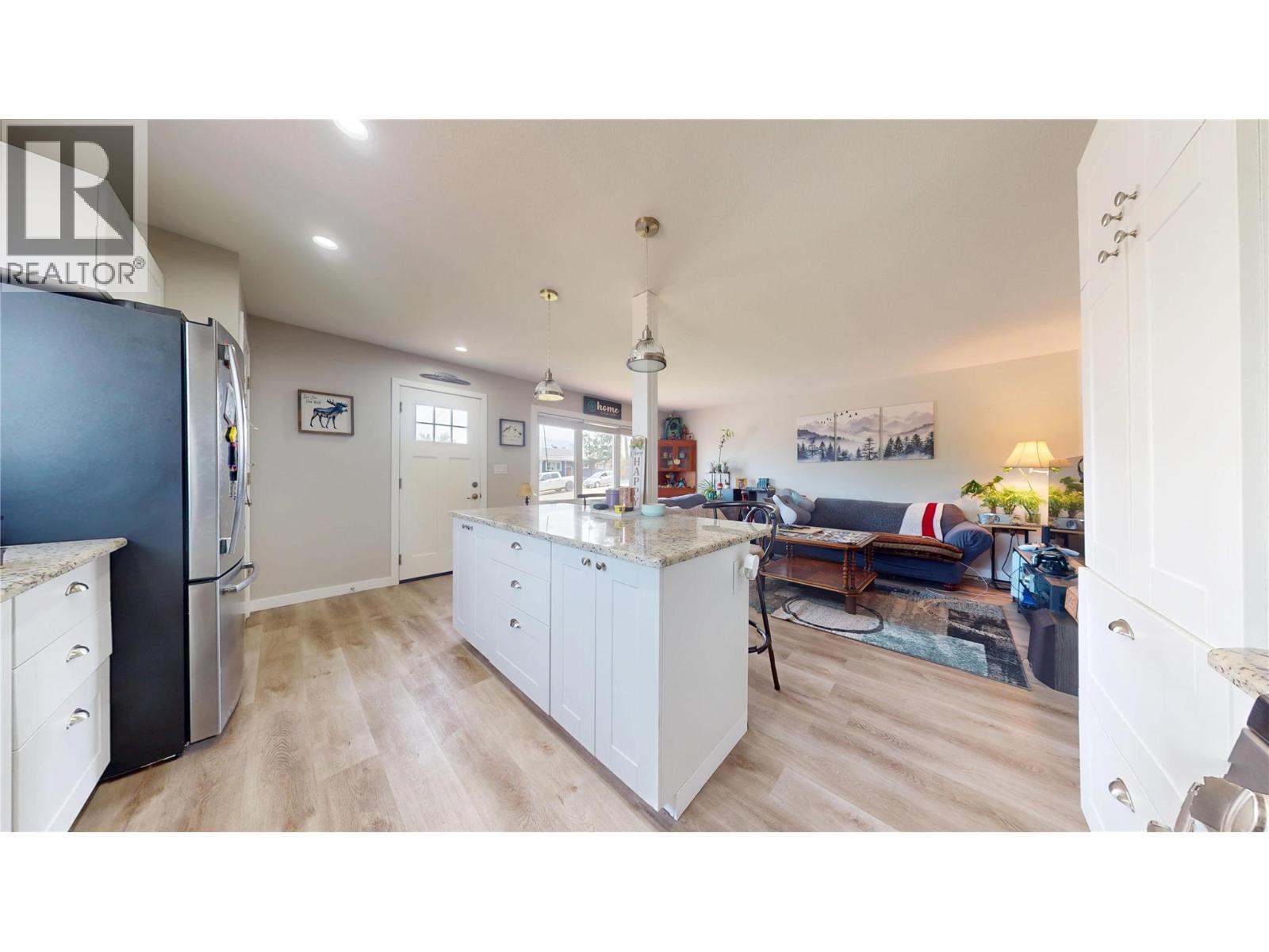 227 19th Avenue S, Cranbrook, British Columbia  V1C 3E1 - Photo 6 - 10398686