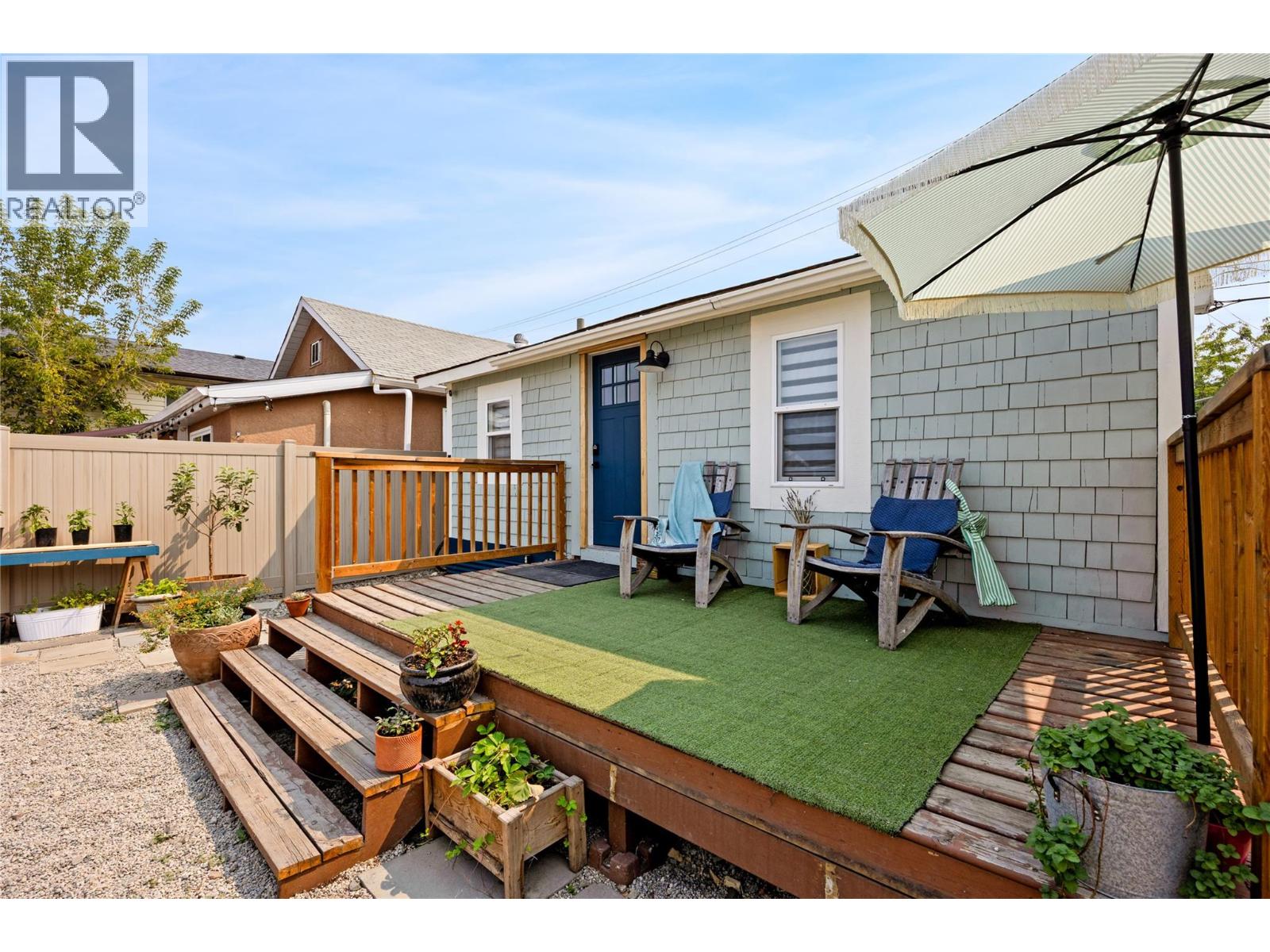 499 Westminster Avenue W, Penticton, British Columbia  V2A 1K4 - Photo 1 - 10398255