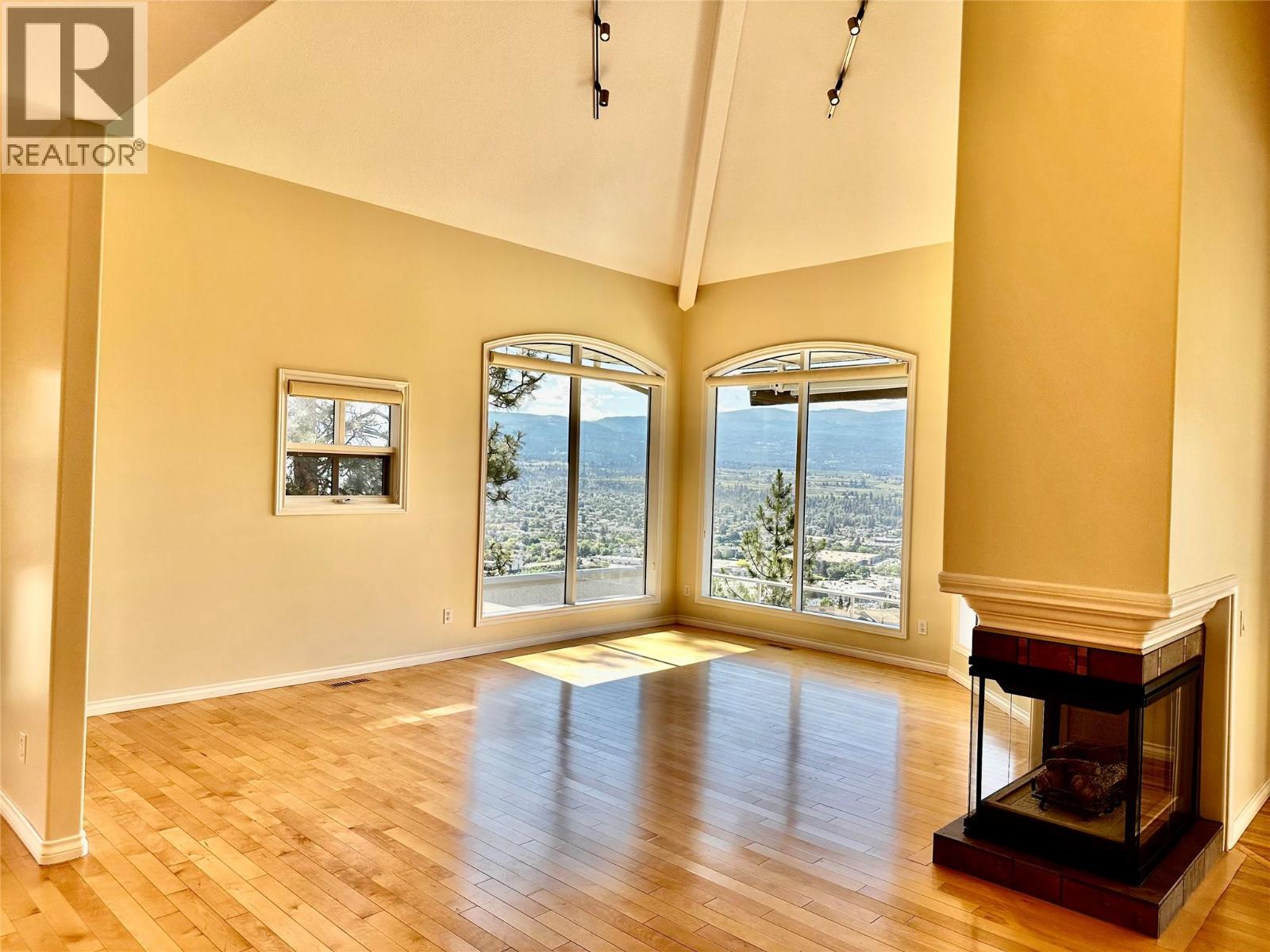 880 Christina Place Unit# 21, Kelowna, British Columbia  V1V 1S4 - Photo 5 - 10398555