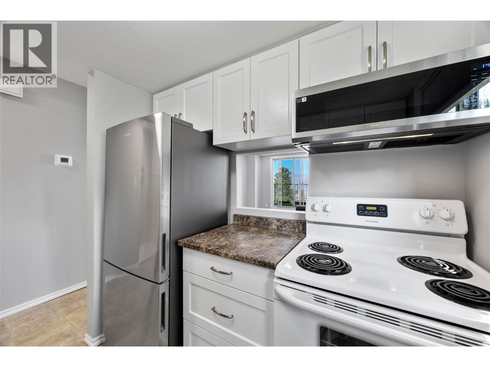 1750 Summit Drive Unit# 26, Kamloops, British Columbia  V2E 1Y1 - Photo 4 - 10398157