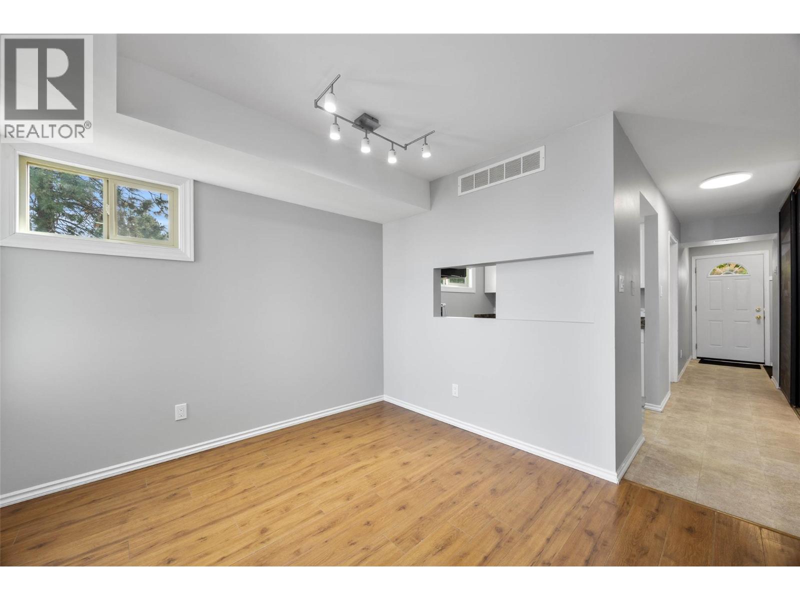 1750 Summit Drive Unit# 26, Kamloops, British Columbia  V2E 1Y1 - Photo 5 - 10398157