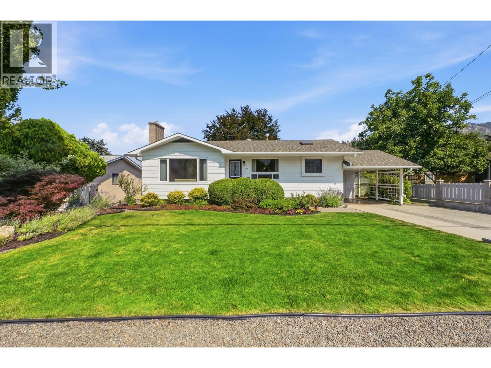 1555 Duncan Avenue E, Penticton, British Columbia  V2A 2X7 - Photo 1 - 10396247