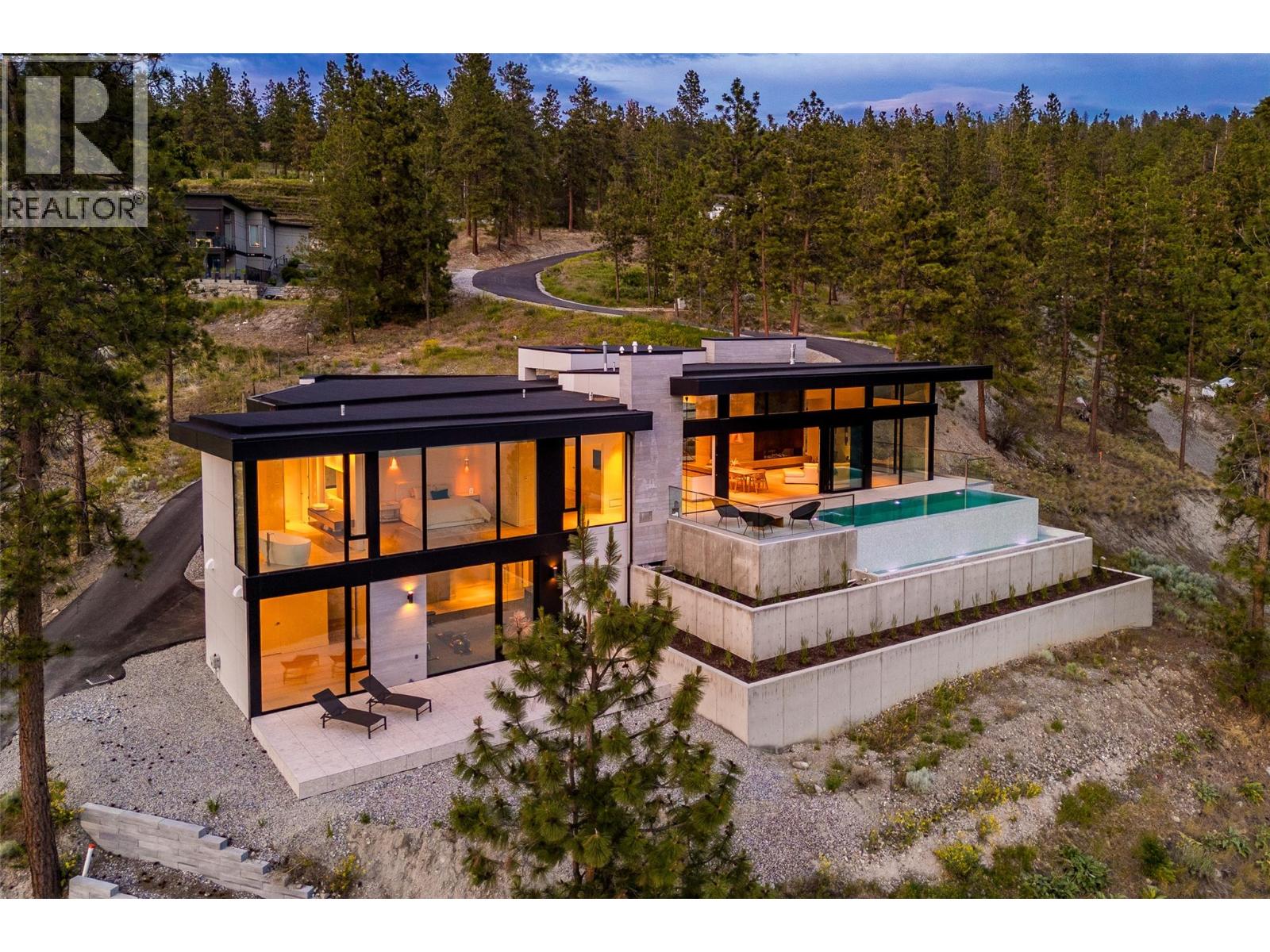 7650 Finch Road, Lake Country, British Columbia  V4V 1M9 - Photo 1 - 10387080