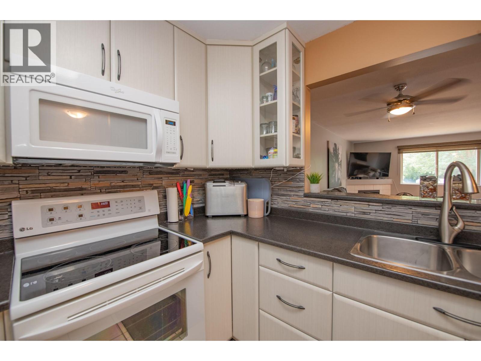 1607 43 Avenue Unit# 202, Vernon, British Columbia  V1T 9R9 - Photo 17 - 10398565