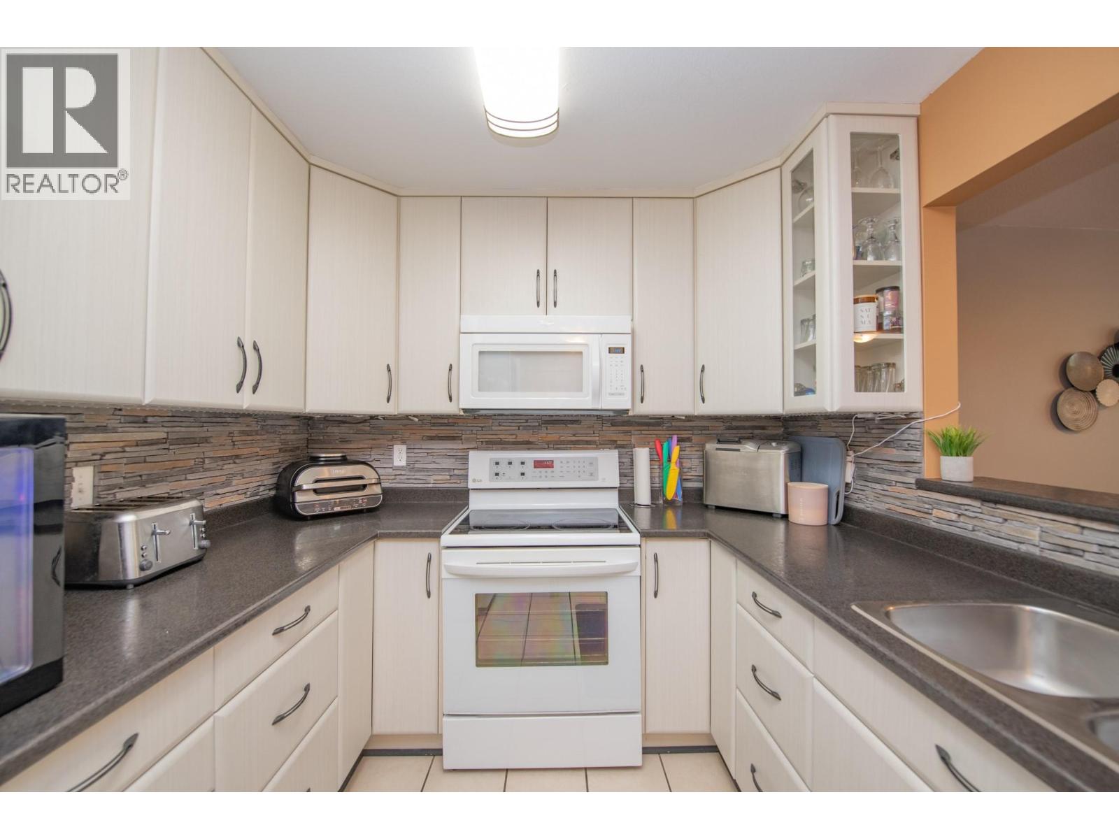 1607 43 Avenue Unit# 202, Vernon, British Columbia  V1T 9R9 - Photo 18 - 10398565