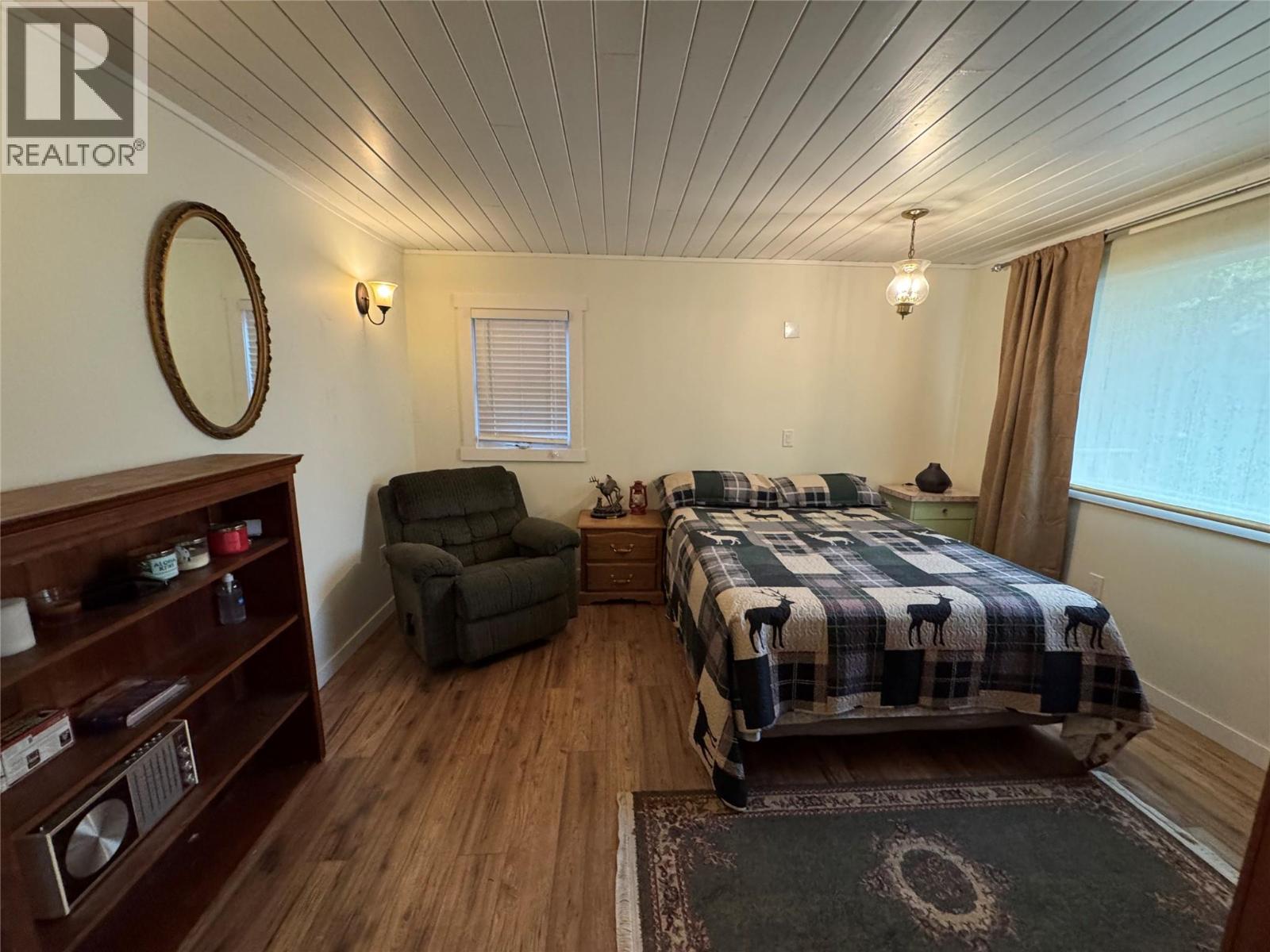 6453 Pinaus Lake Road, Falkland, British Columbia  V0E 1W0 - Photo 12 - 10398661